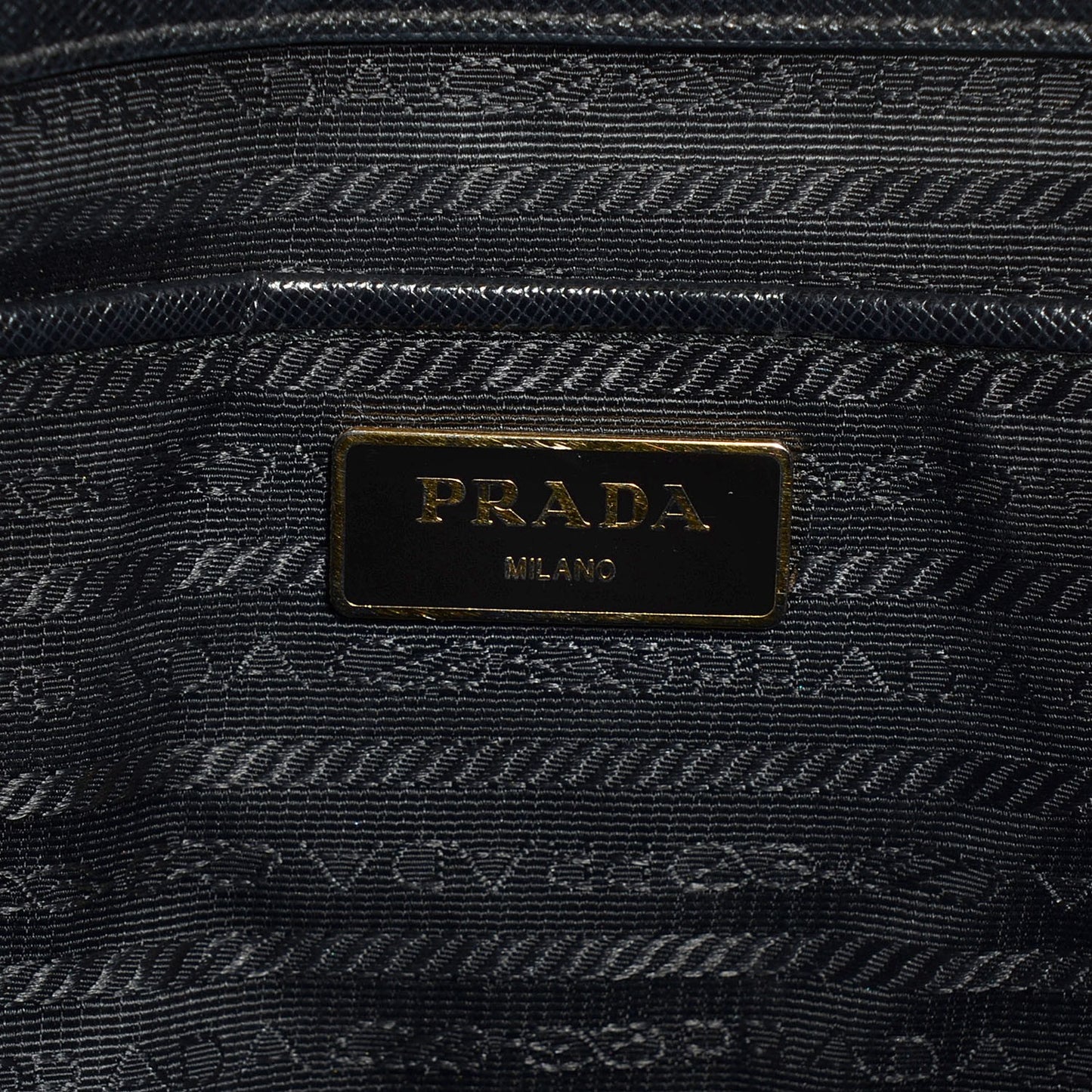 Saffiano Large Galleria Double Zip Tote Black