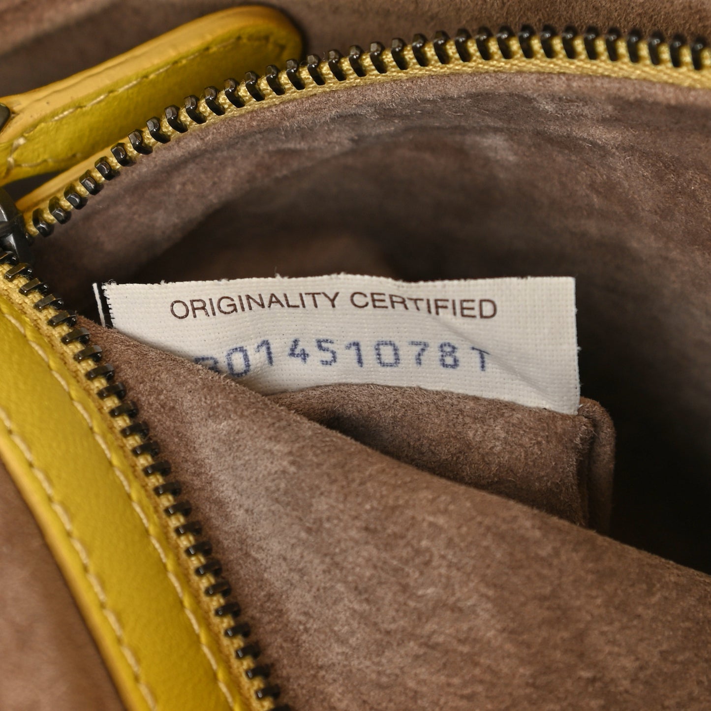 Nappa Intrecciato Medium Veneta Hobo Moutarde