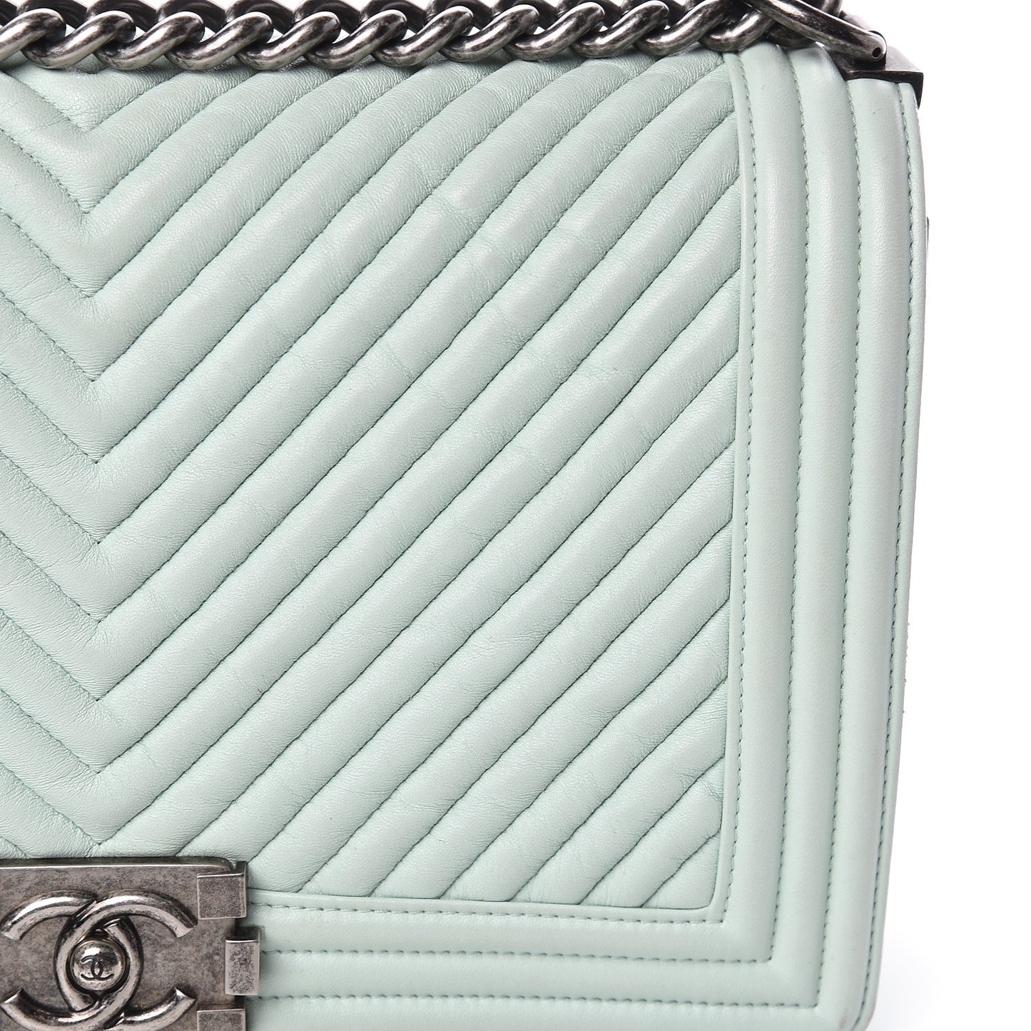 Wrinkled Lambskin Chevron Quilted New Medium Boy Flap Light Green