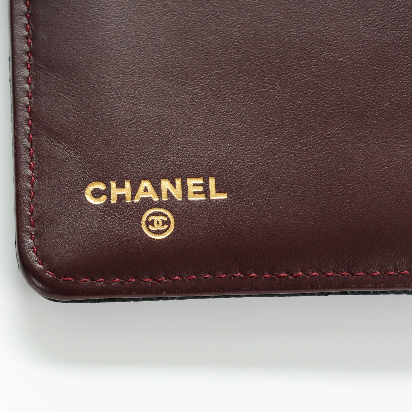 Caviar Quilted Zipped Pocket Wallet Black