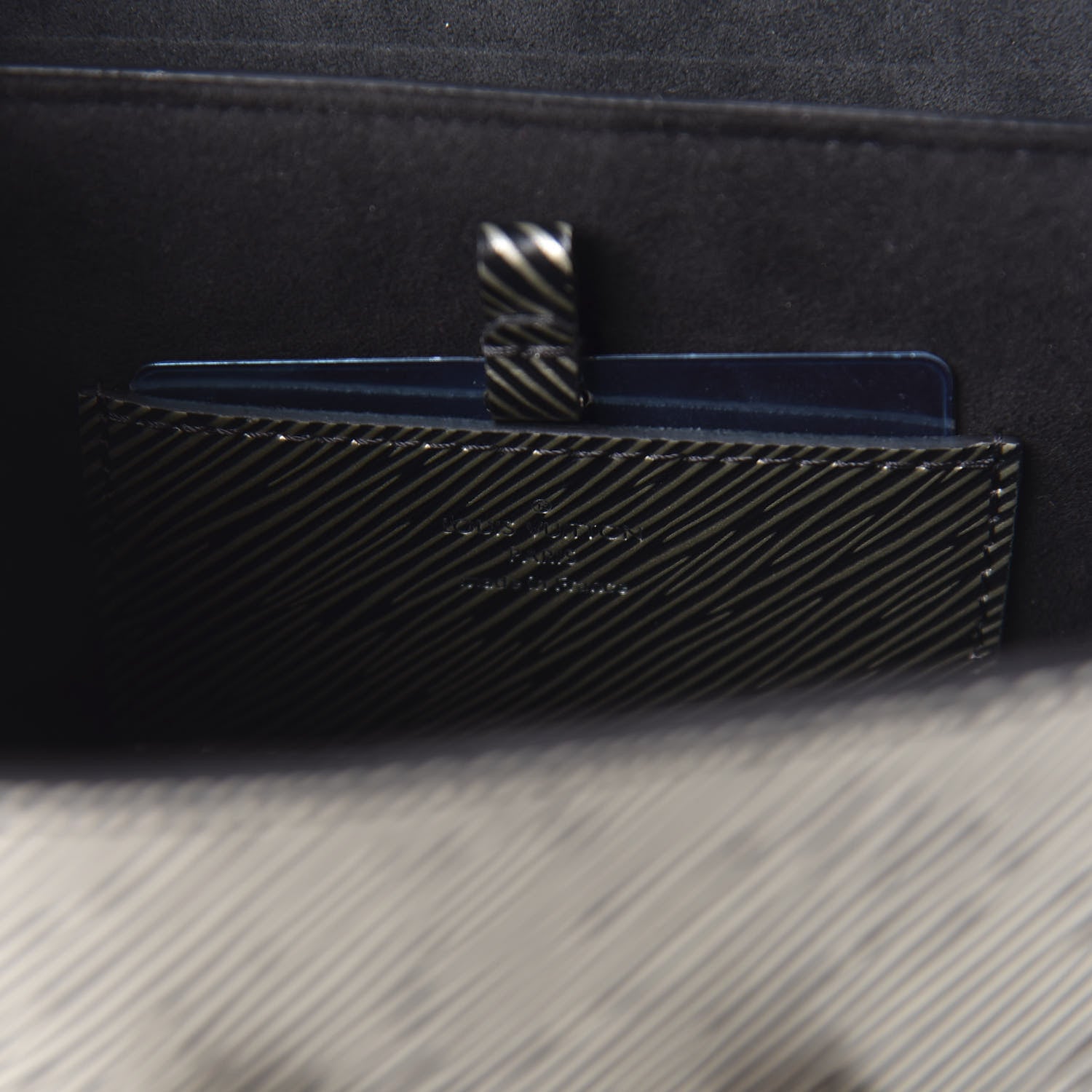 Louis Vuitton Epi Twist Shoulder Bag MM Platine 6 of 10