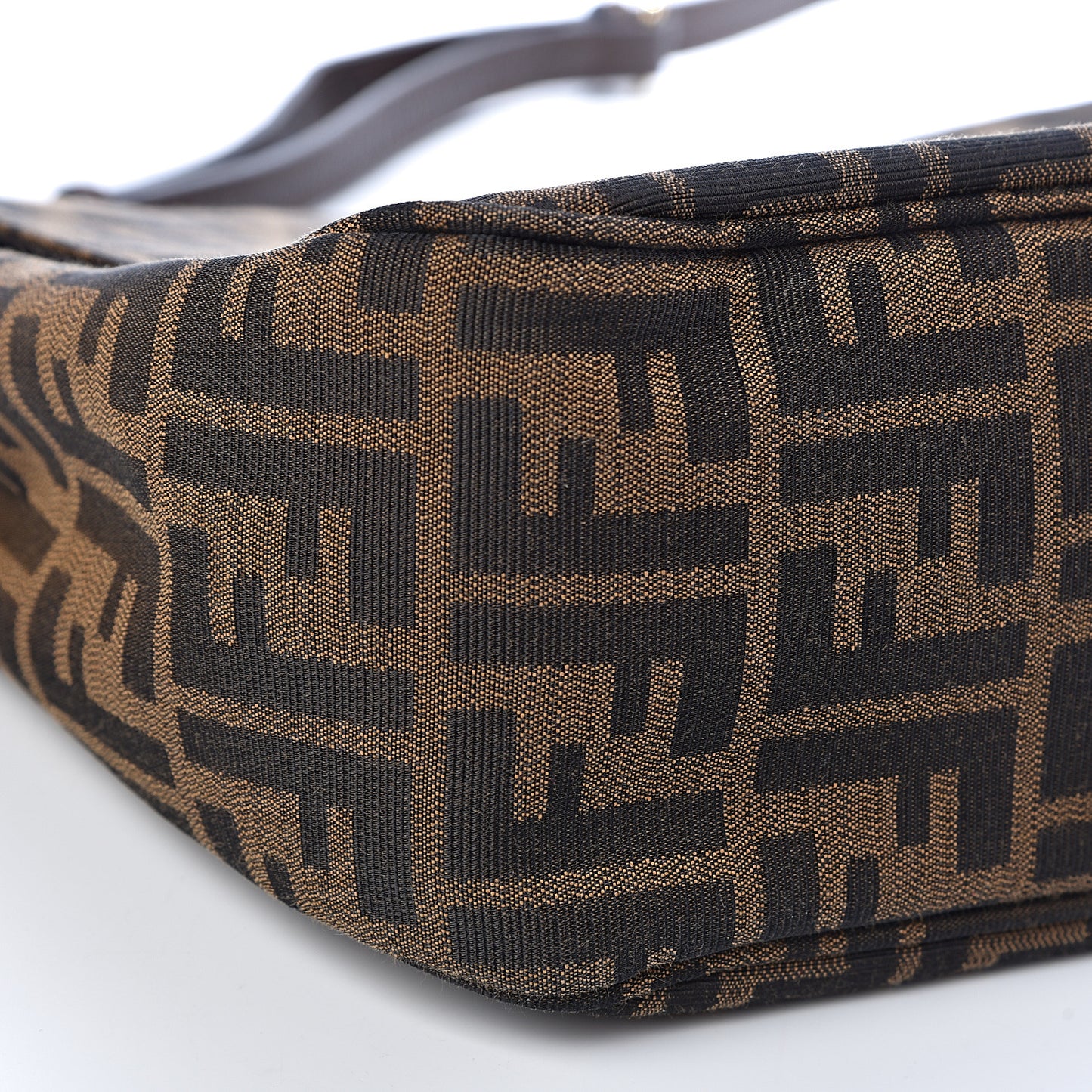 Zucca Vitello Artic Messenger Bag Tobacco Castagna