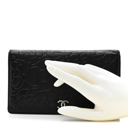 Chanel Lambskin Camellia Embossed Yen Wallet Black 2 of 10