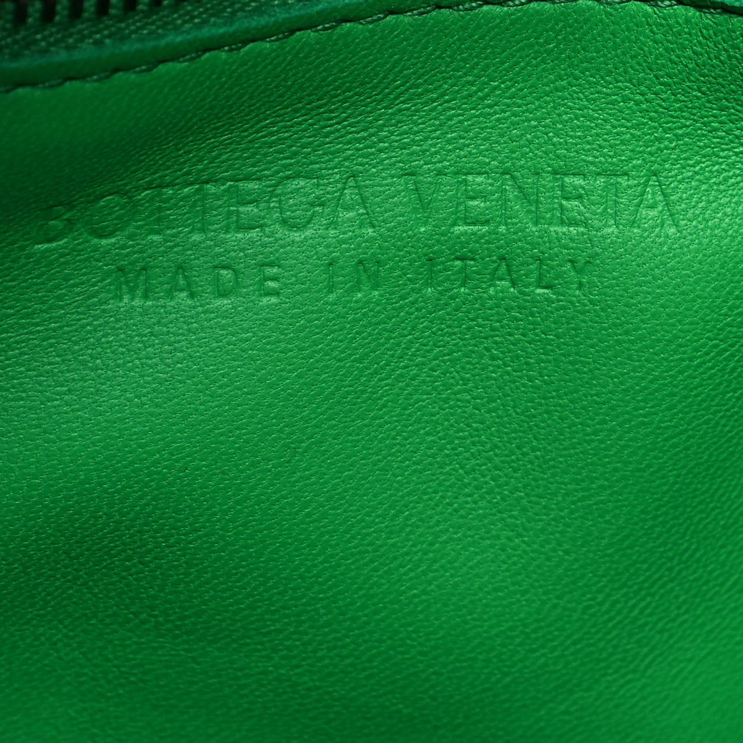 Lambskin Maxi Intrecciato Cassette Crossbody Bag Grass