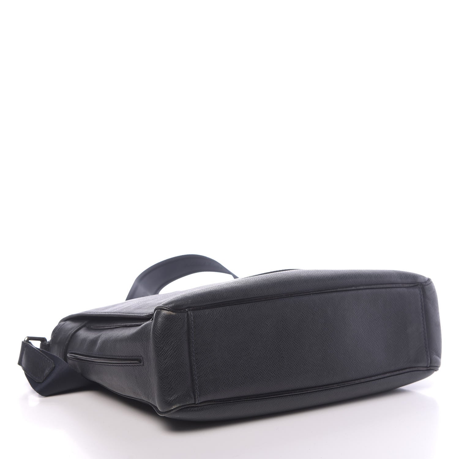 Louis Vuitton Taiga Roman MM Messenger Boreal 4 of 18