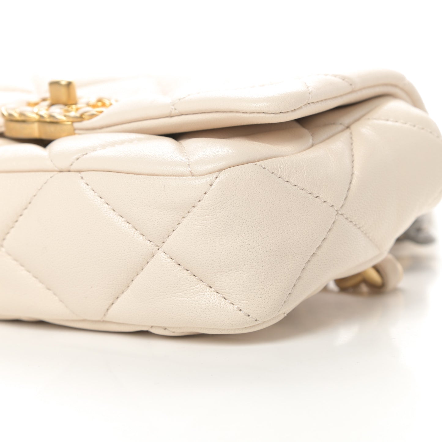 Lambskin Quilted Chanel 19 Waist Bag Light Beige