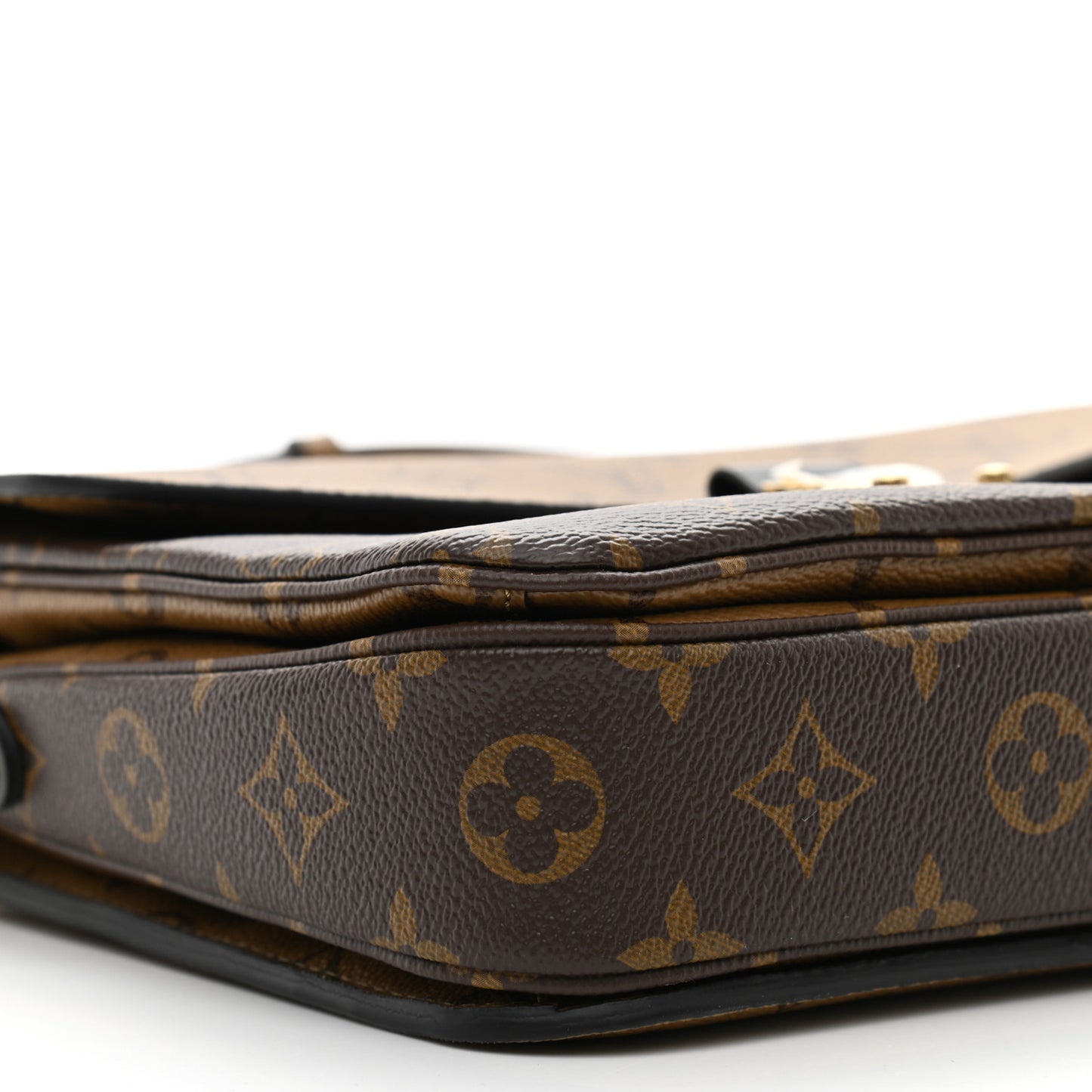 Reverse Monogram Pochette Metis