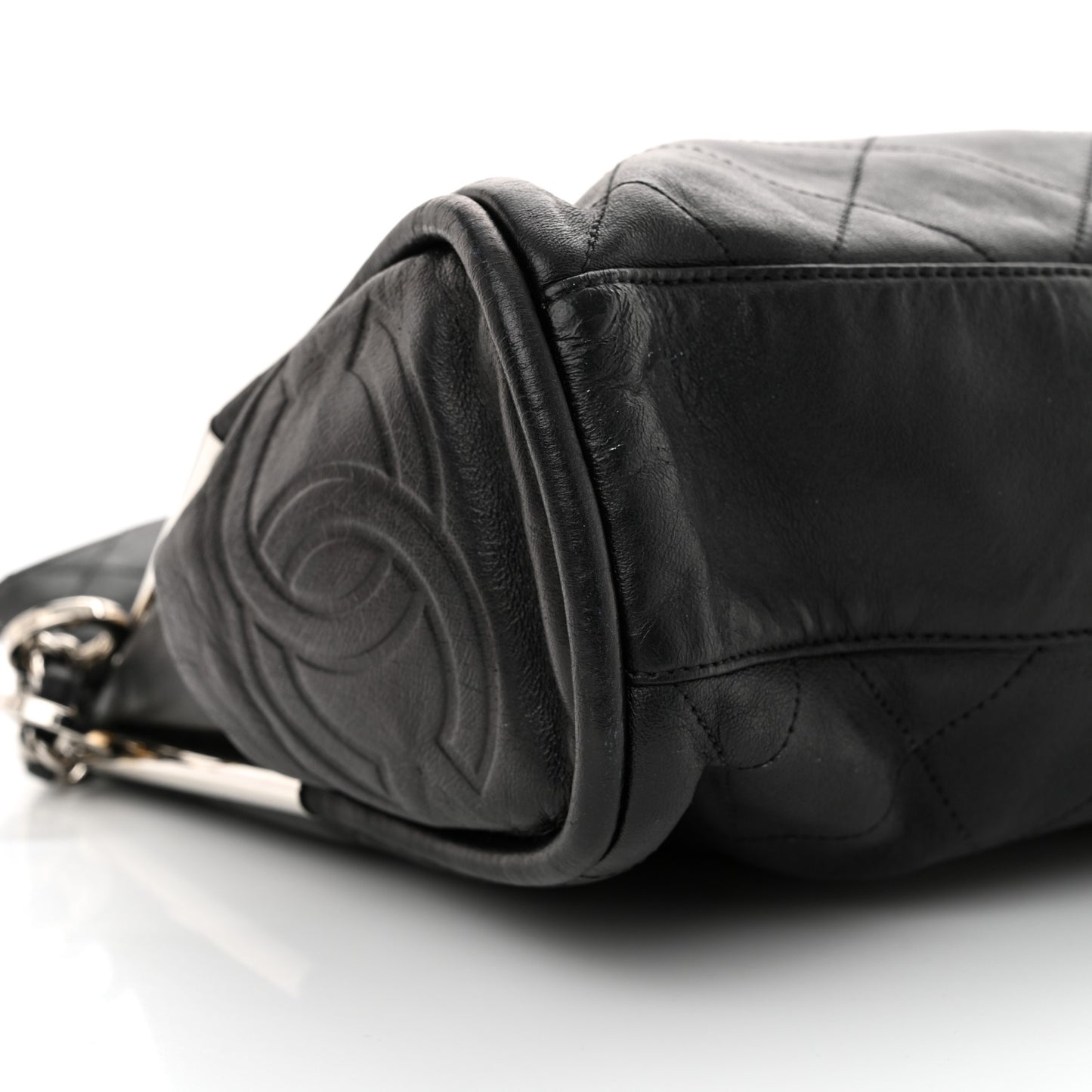 Lambskin Stitched Medium Ultimate Soft Tote Black