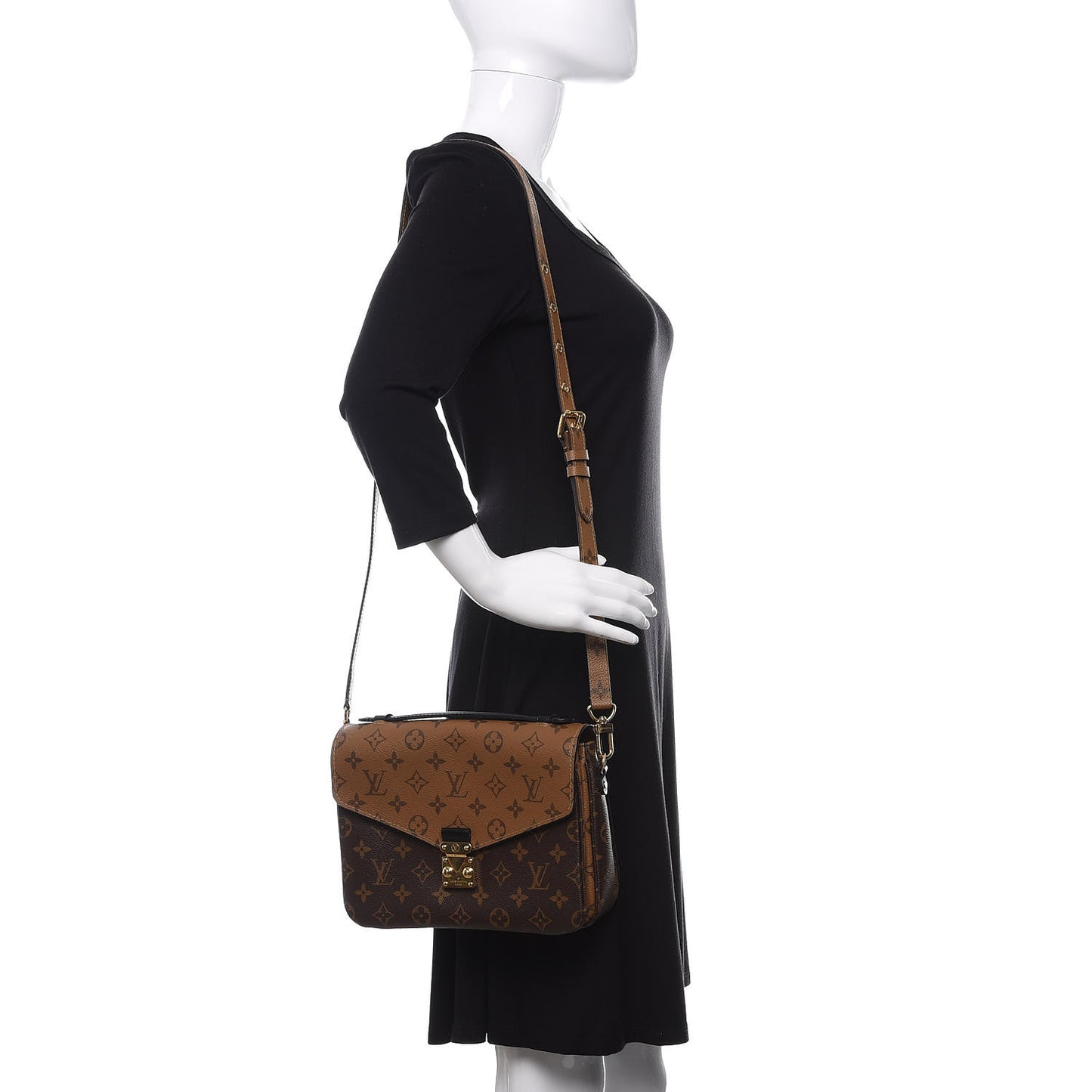 Reverse Monogram Pochette Metis