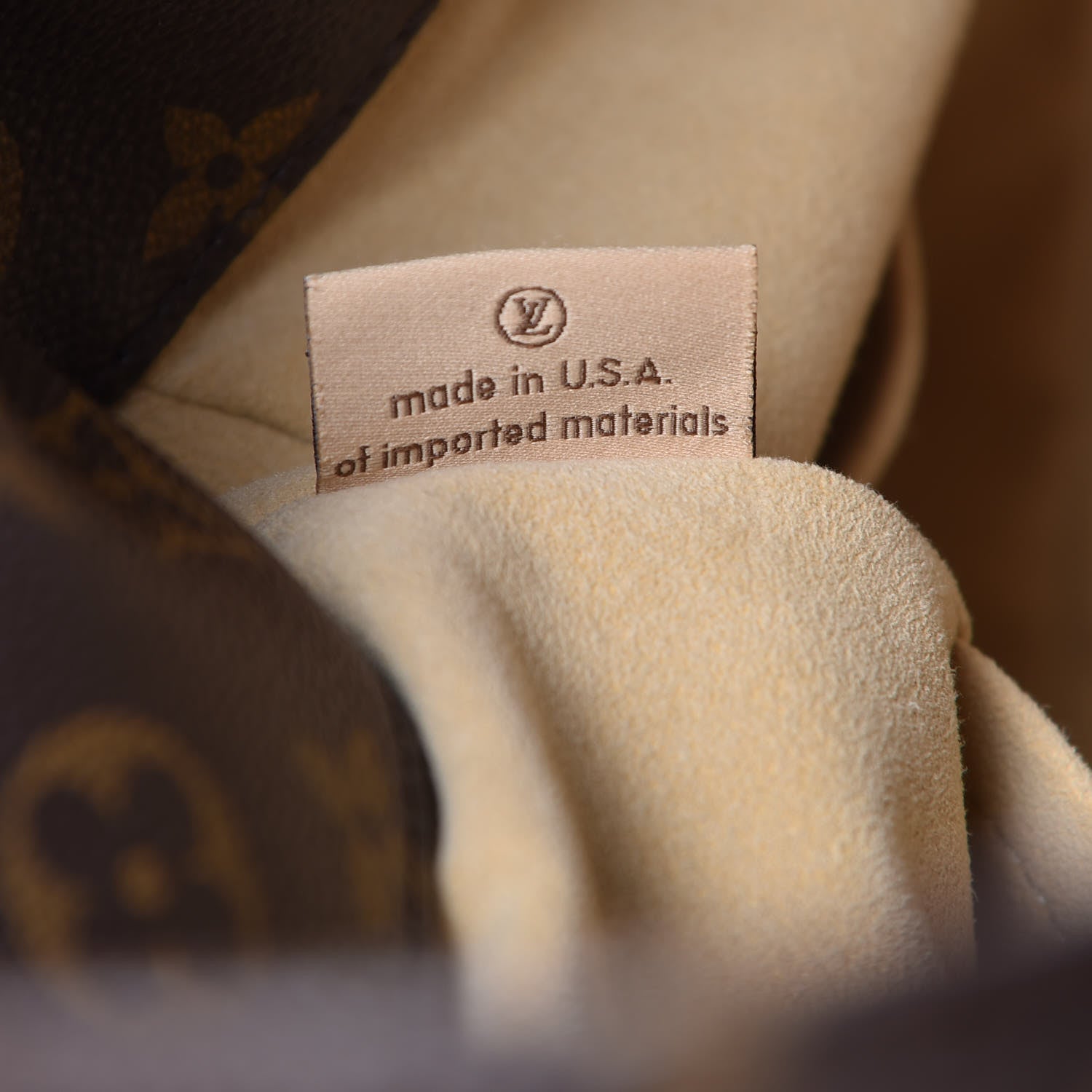Louis Vuitton Monogram Artsy MM 7 of 12