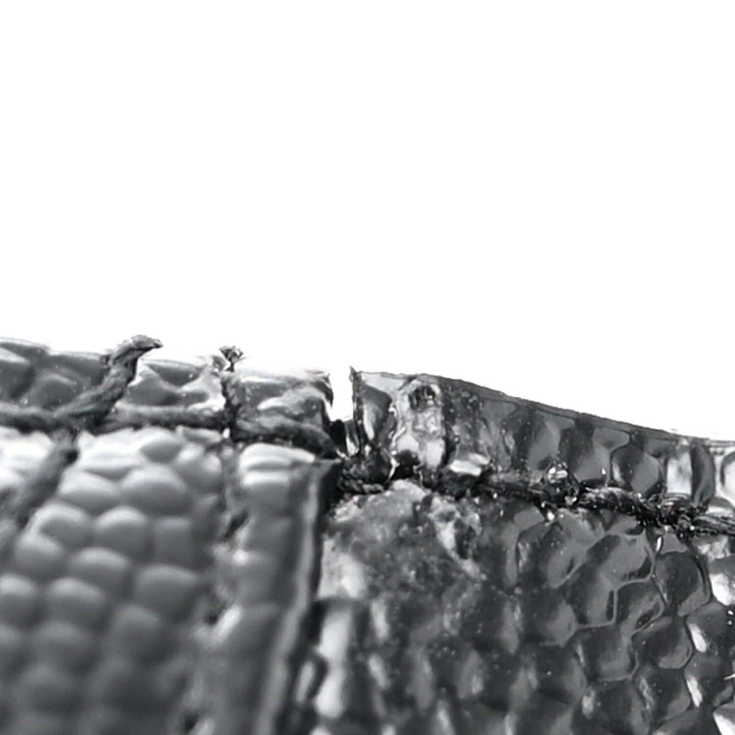 SAINT LAURENT Grain De Poudre Matelasse Chevron Monogram Compact Wallet Black