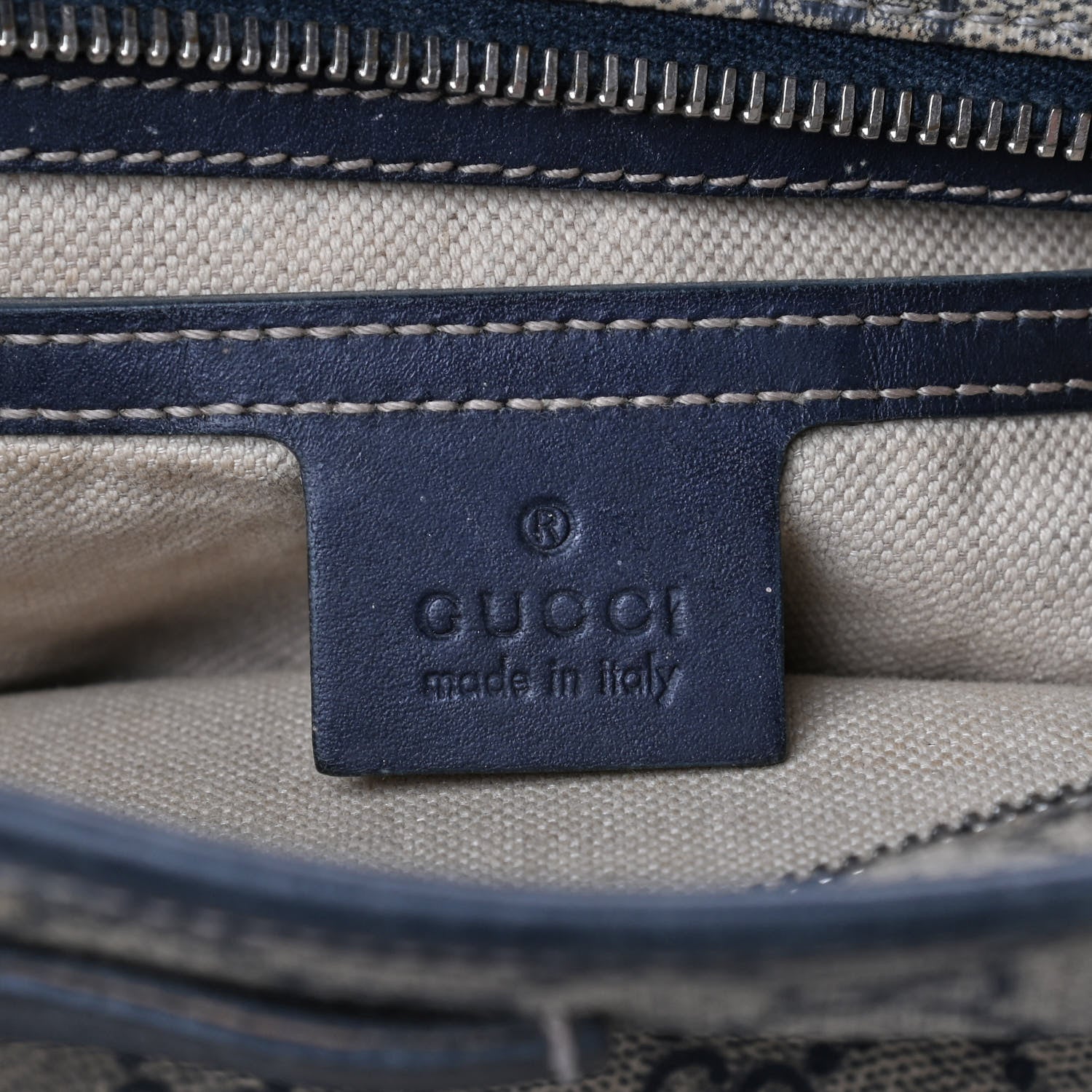 Gucci GG Supreme Monogram Medium Zippered Shopping Tote Navy 6 of 10