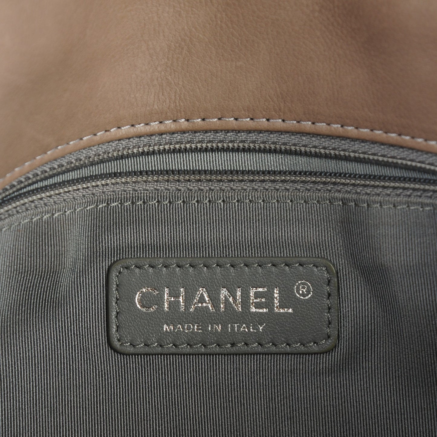 Calfskin Ultimate Stitch Flap Beige