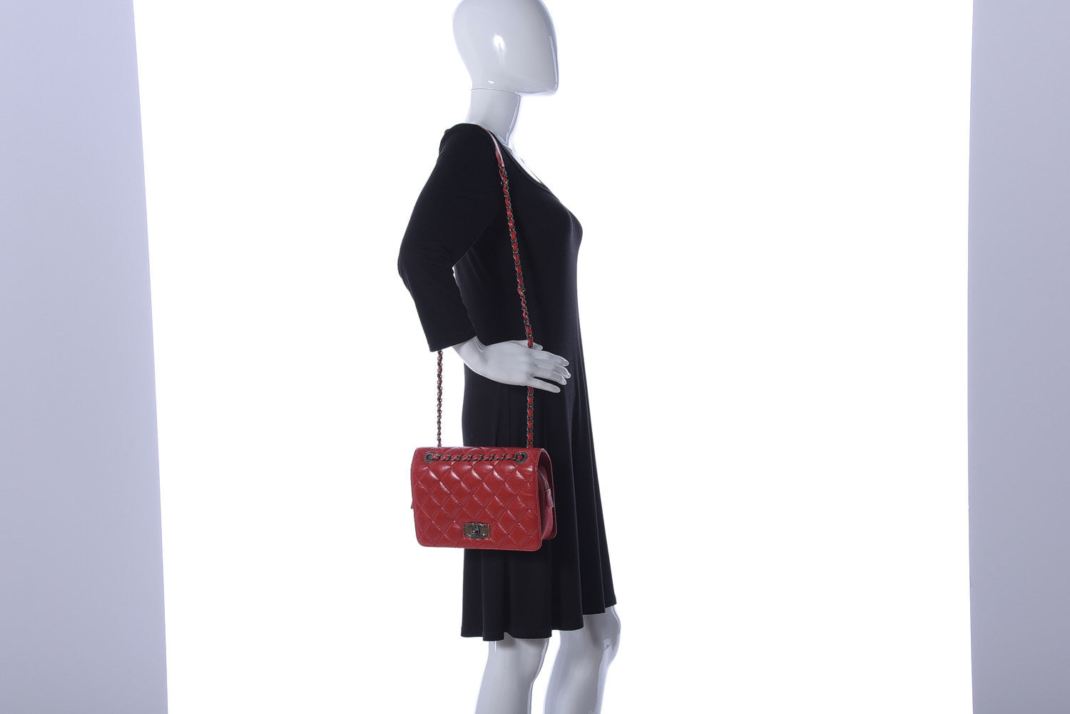 Chanel Glazed Calfskin Quilted Small Day Trip Flap Red 2 of 15