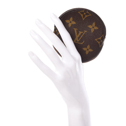 Louis Vuitton Monogram Round Coin Purse 2 of 7