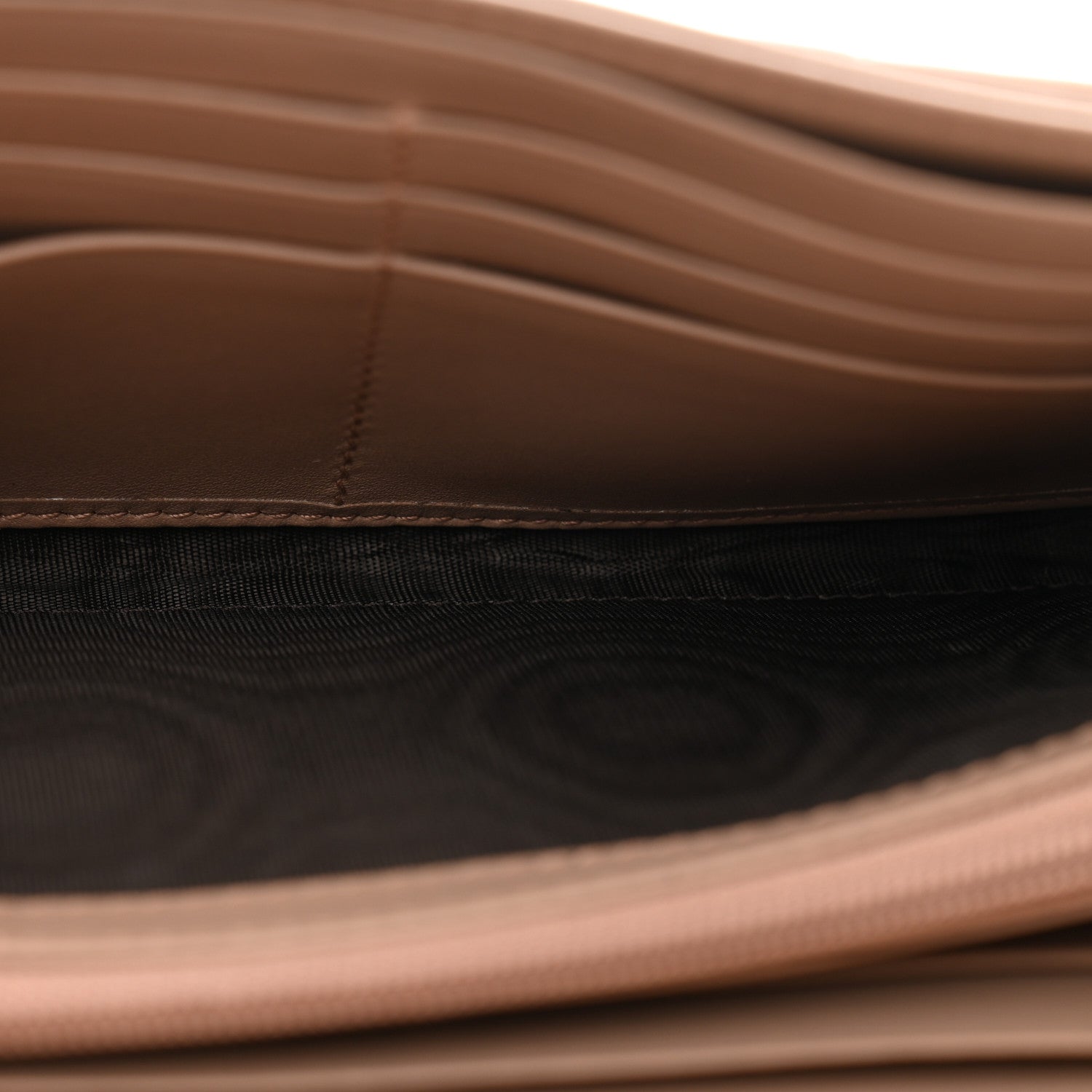 Gucci Calfskin Matelasse GG Marmont Continental Wallet Porcelain Rose 5 of 13