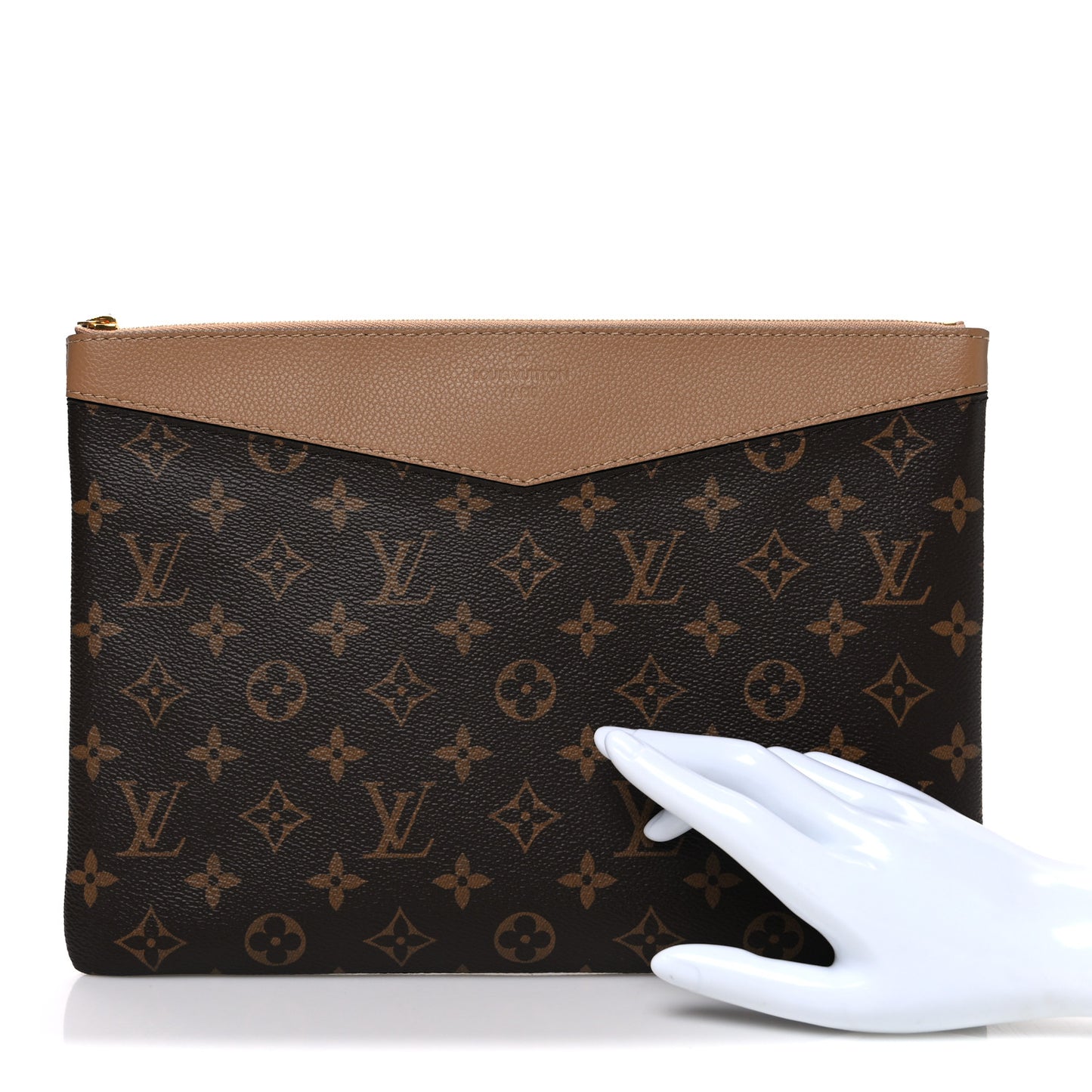 Monogram Daily Pouch Sesame