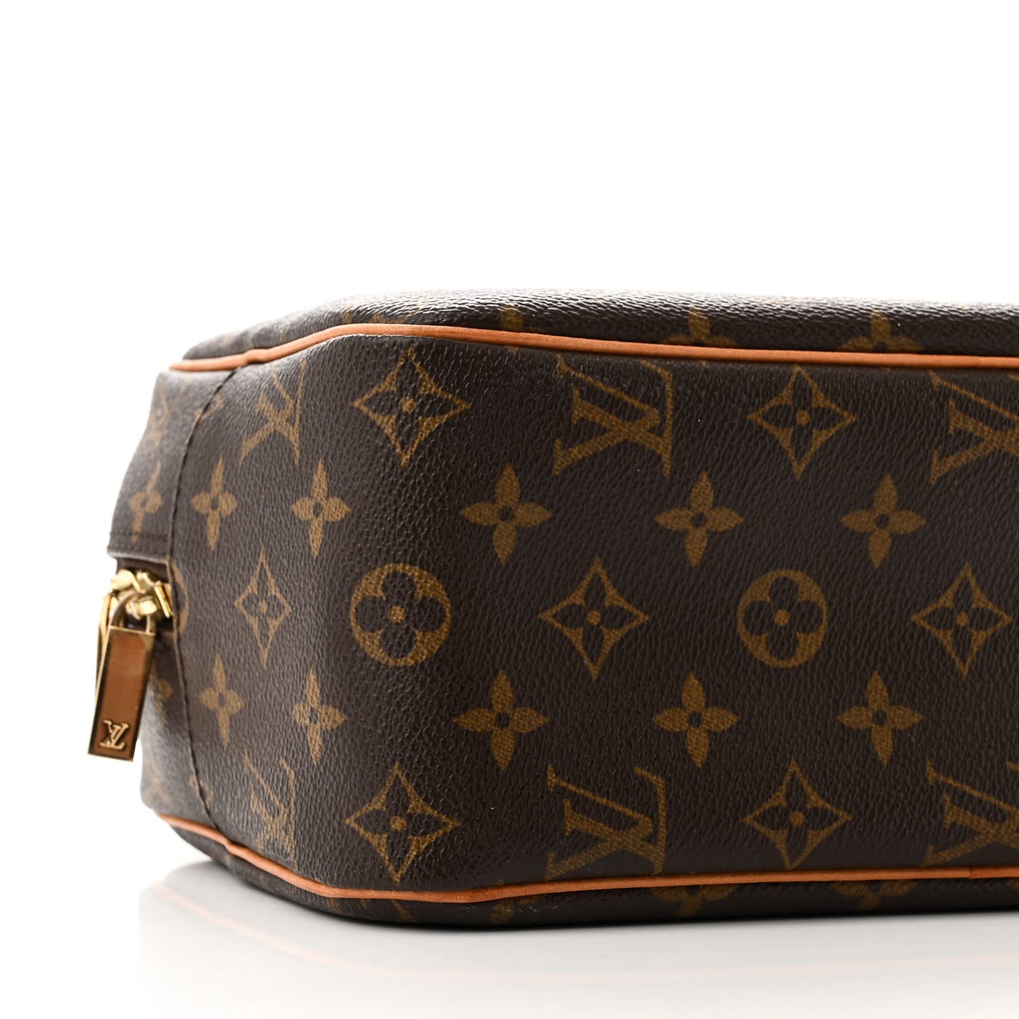 LOUIS VUITTON Monogram Cite MM