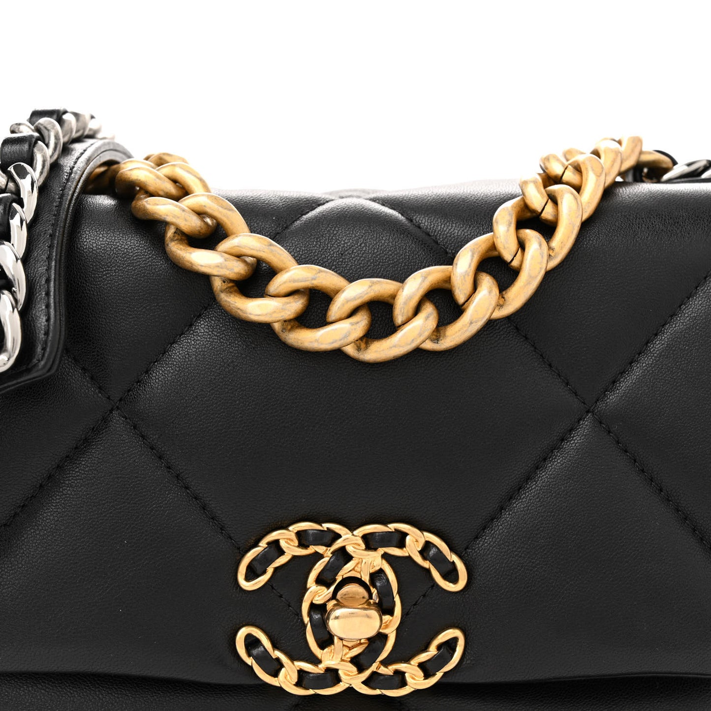 Lambskin Quilted Medium Chanel 19 Flap Black