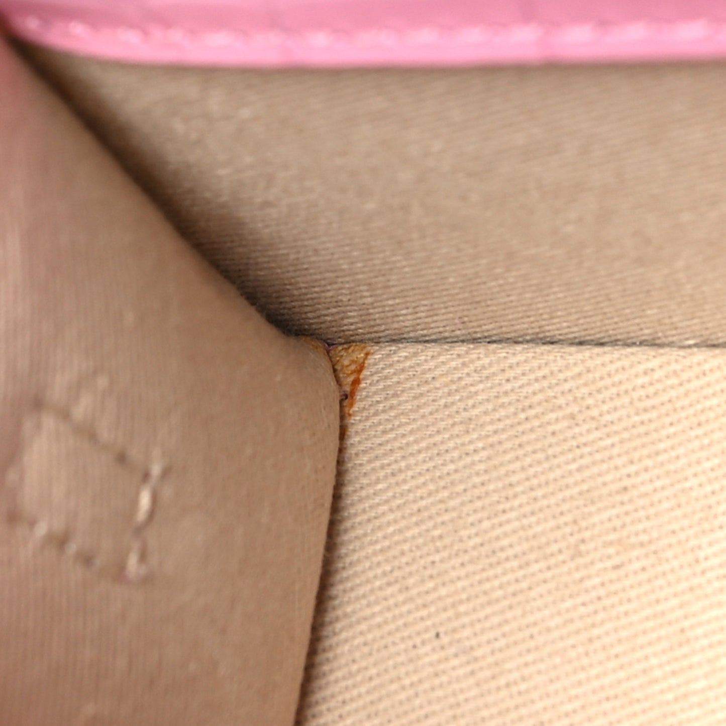 Calfskin Crocodile Embossed Le Bambino Pink