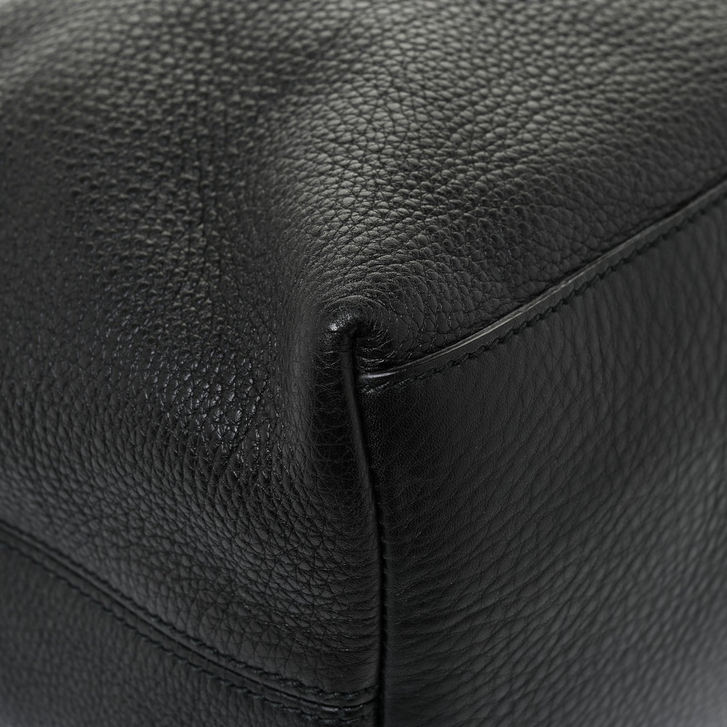 Pebbled Calfskin Medium Soho Chain Shoulder Bag Black