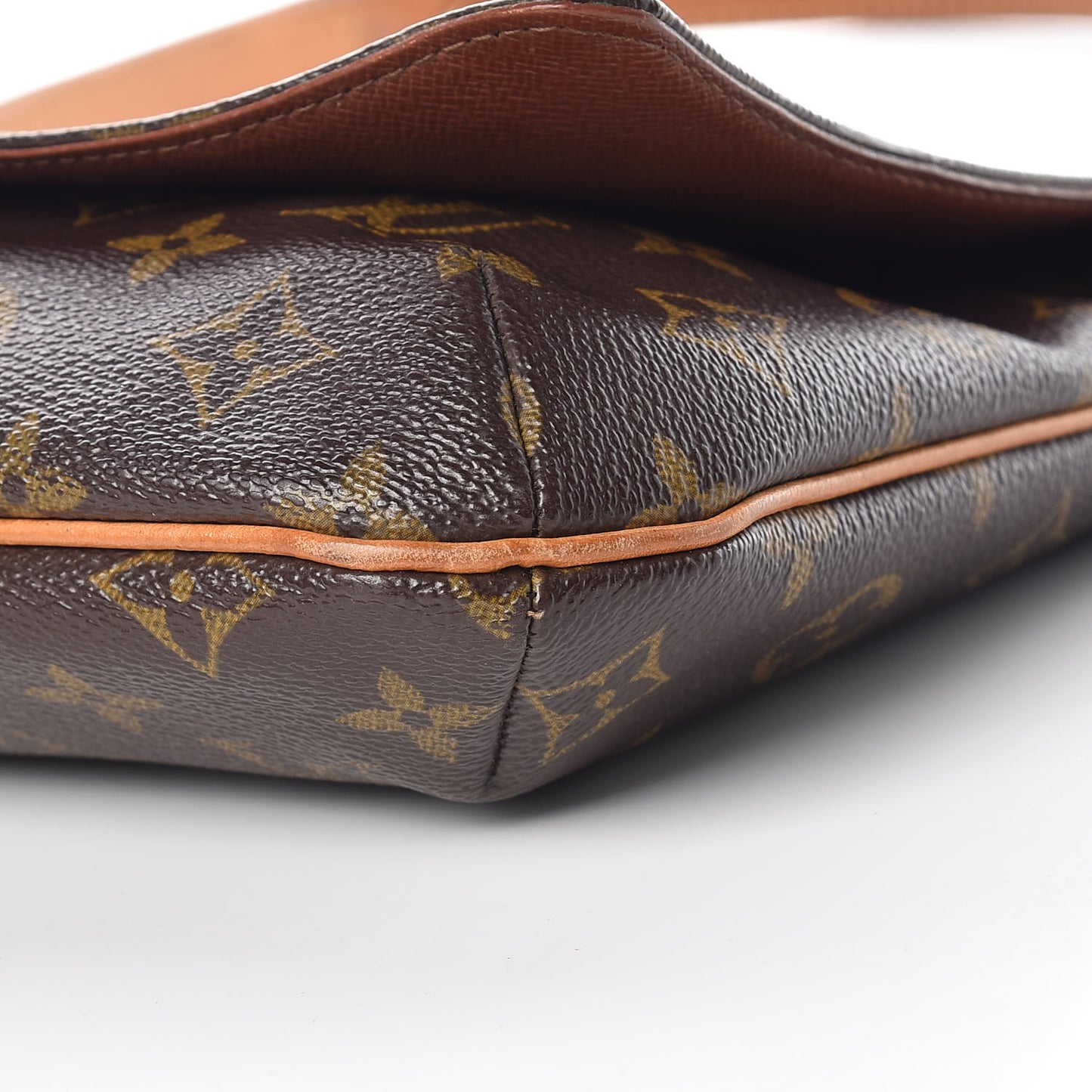 Monogram Musette Tango
