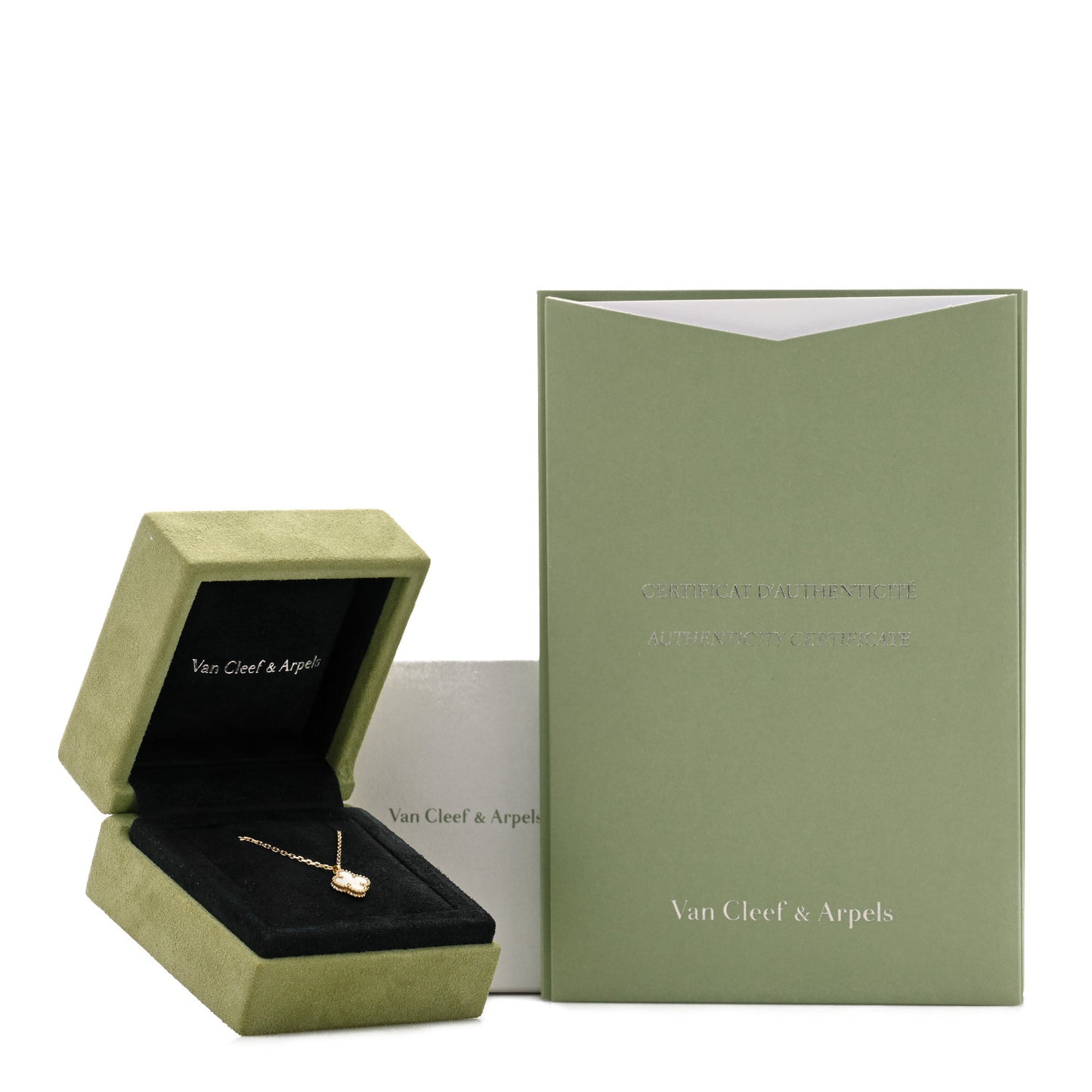 18K Yellow Gold Mother of Pearl Sweet Alhambra Pendant Necklace