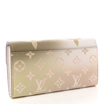 Louis Vuitton Monogram Giant Spring In The City Sarah Wallet NM Sunset Kaki 3 of 7