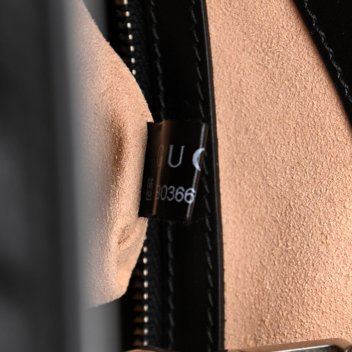 Calfskin Matelasse Aria Medium GG Marmont Shoulder Tote Black