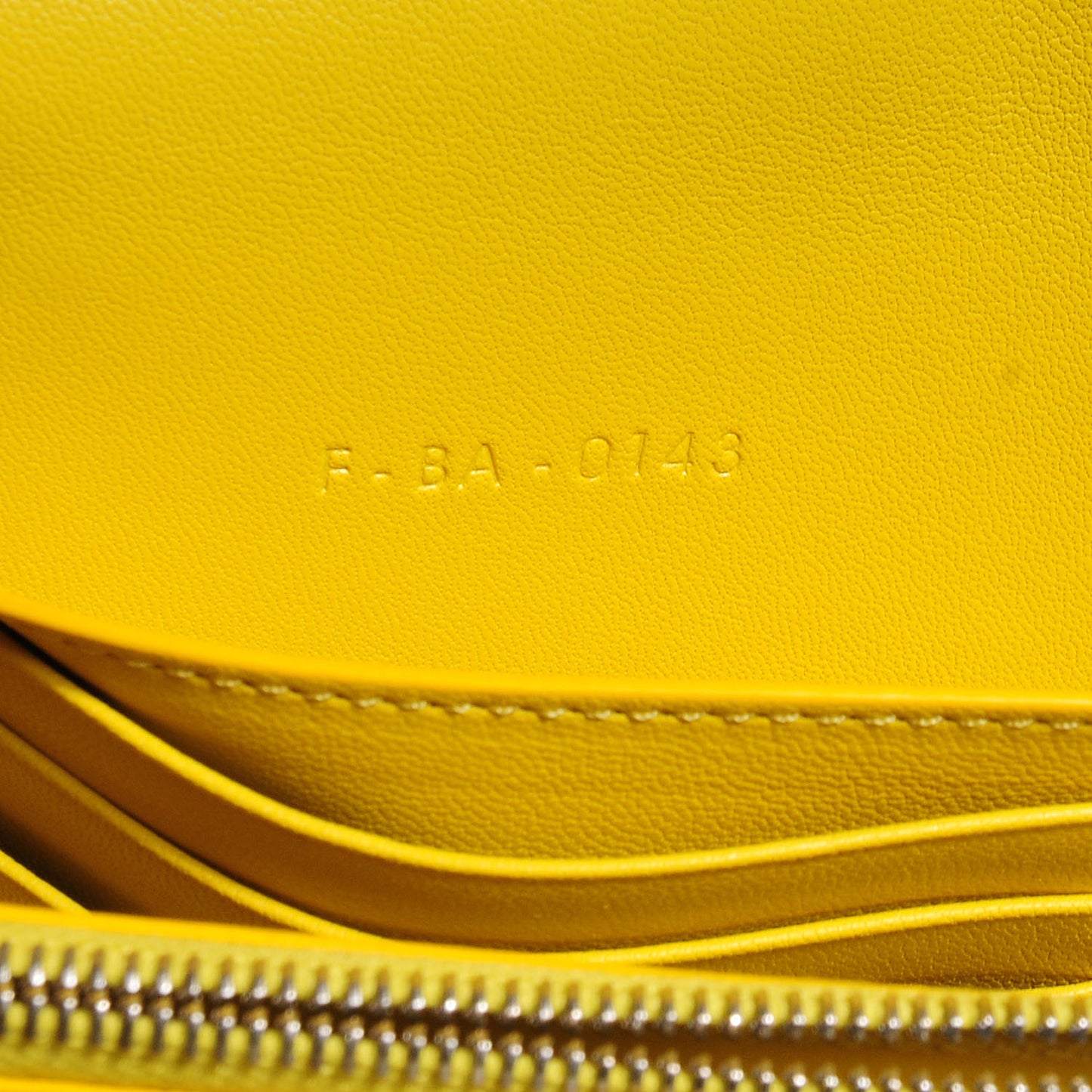 Leather Continental Bi-Color Wallet Black Yellow