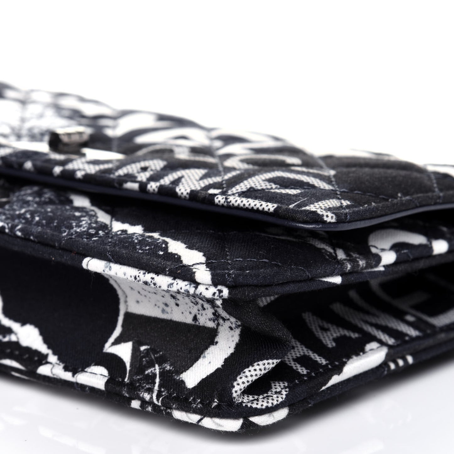 Canvas Printed Quilted 2.55 Reissue Wallet On Chain WOC White Black Navy Blue