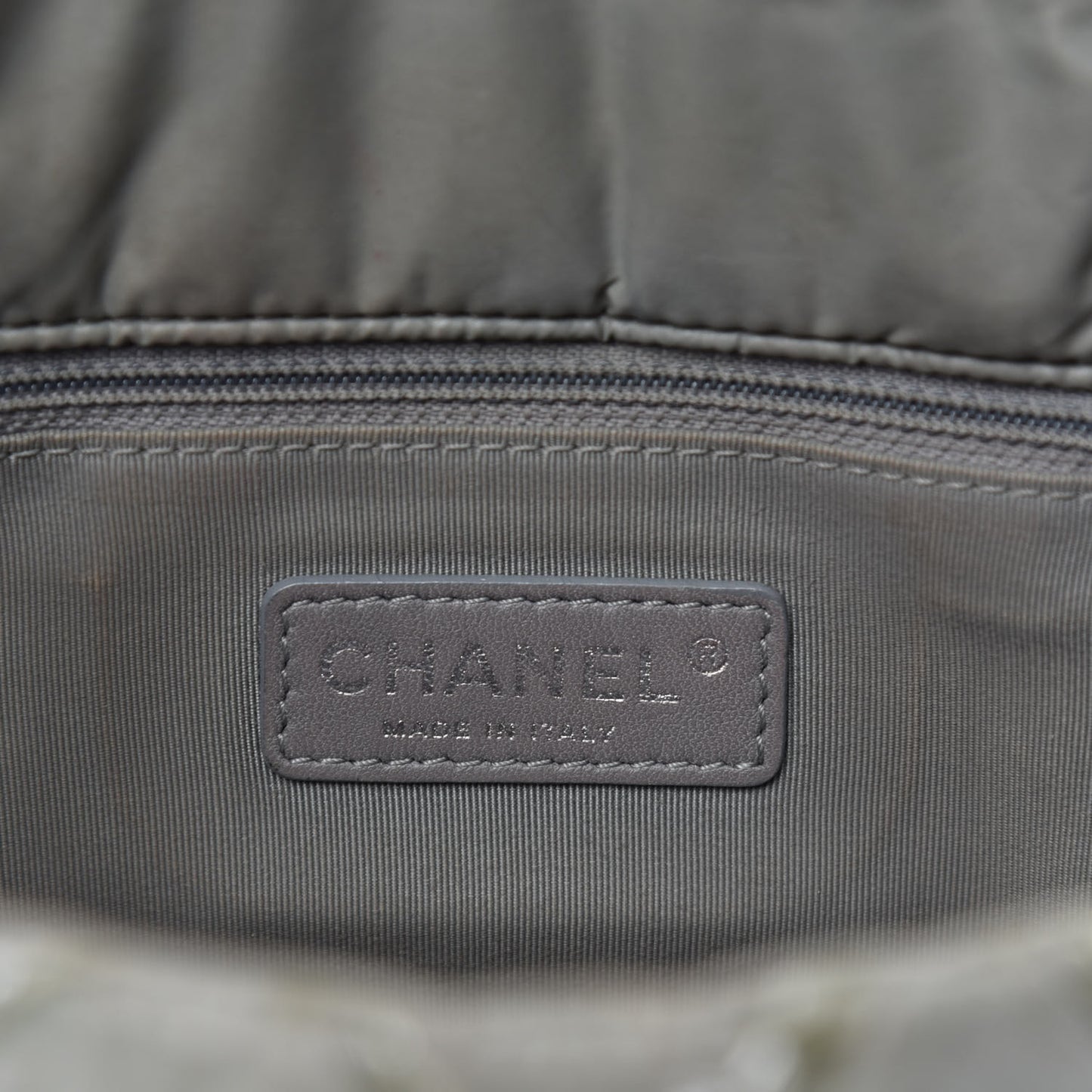 Nylon Quilted Medium Tweed on Stitch Bubble Flap Grey