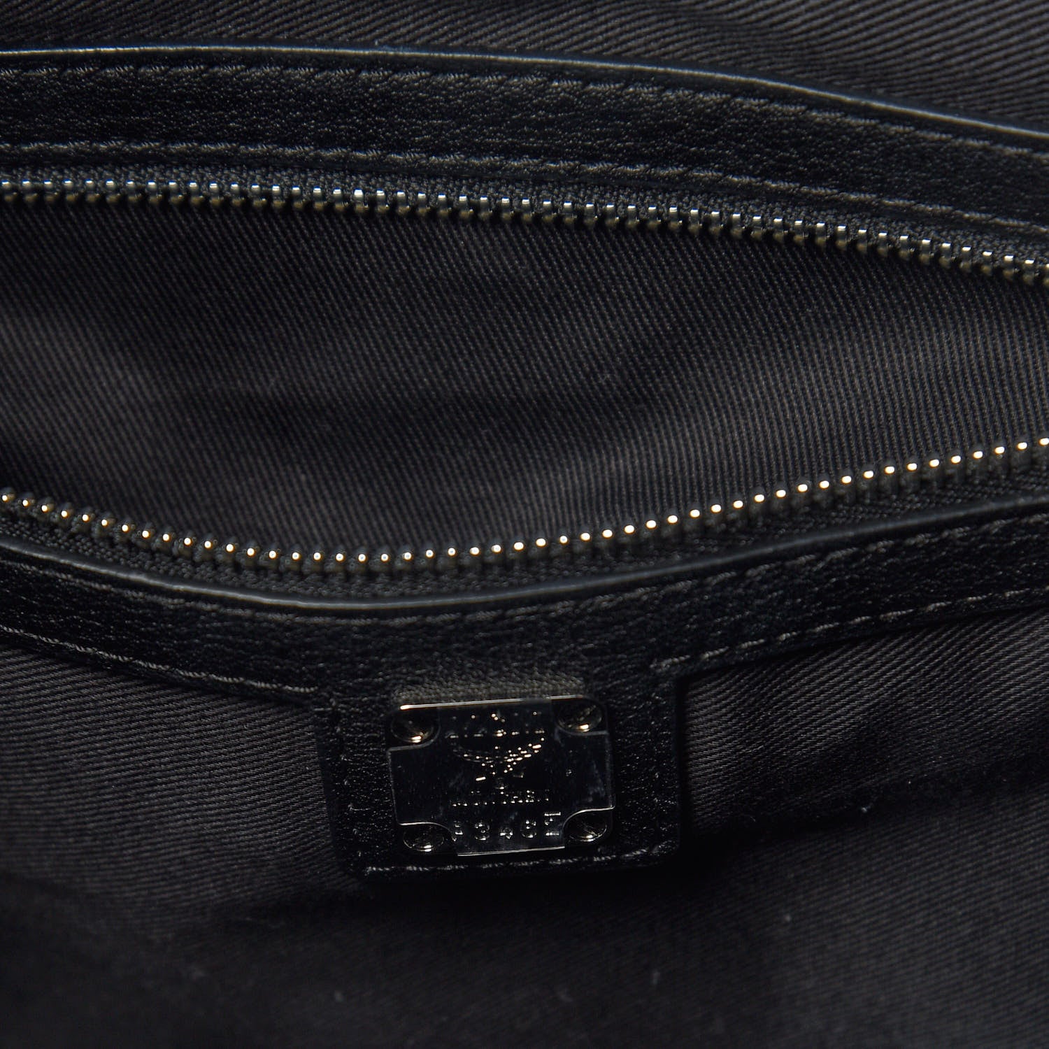 MCM Calfskin Ottomar Large Klara Hobo Black 8 of 10