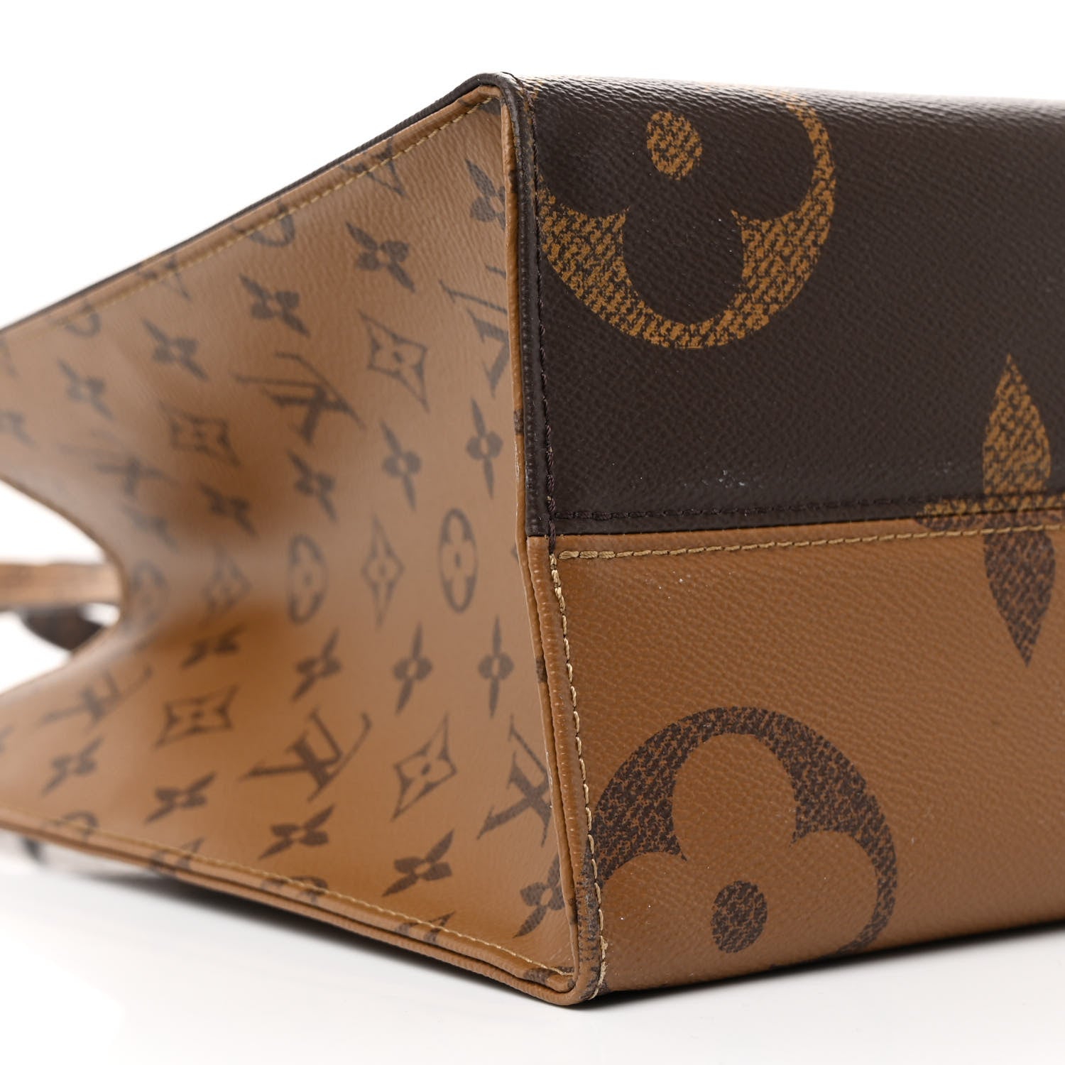 Louis Vuitton Reverse Monogram Giant Onthego MM 10 of 14