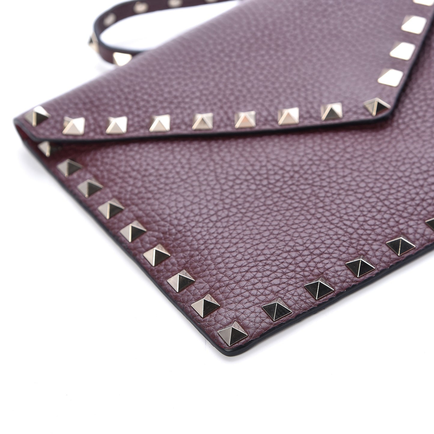 Pebbled Calfskin Medium Rockstud Envelope Flat Wristlet Pouch Rubin