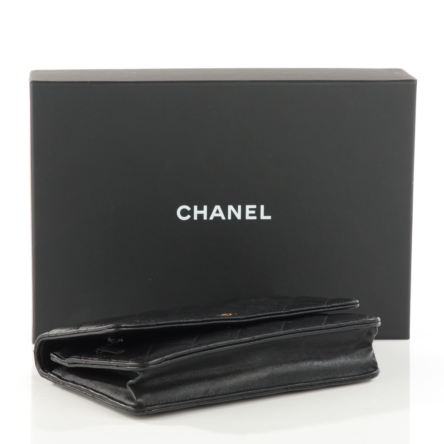 Lambskin Quilted Wallet On Chain WOC Black