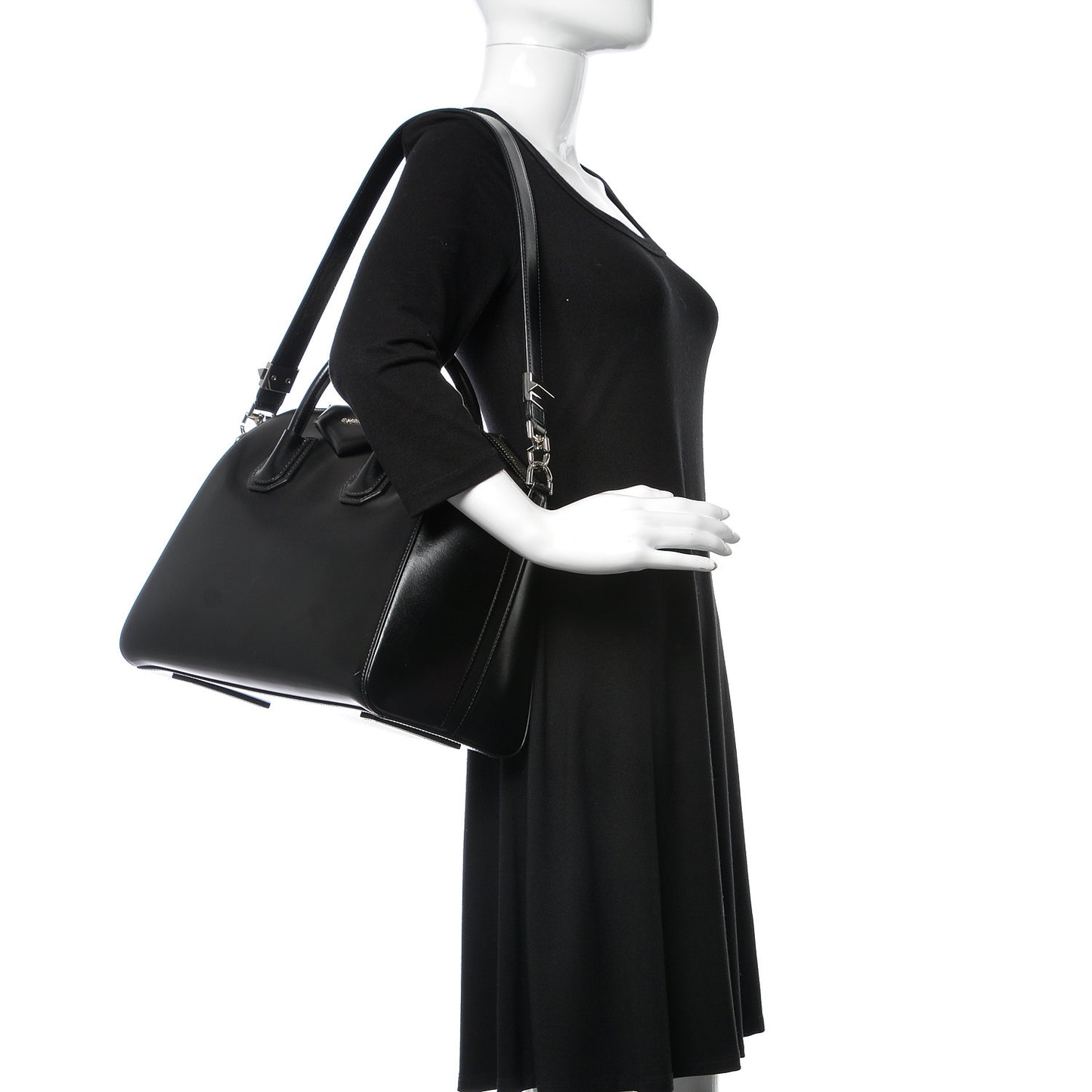 Shiny Lord Calfskin Medium Antigona Black