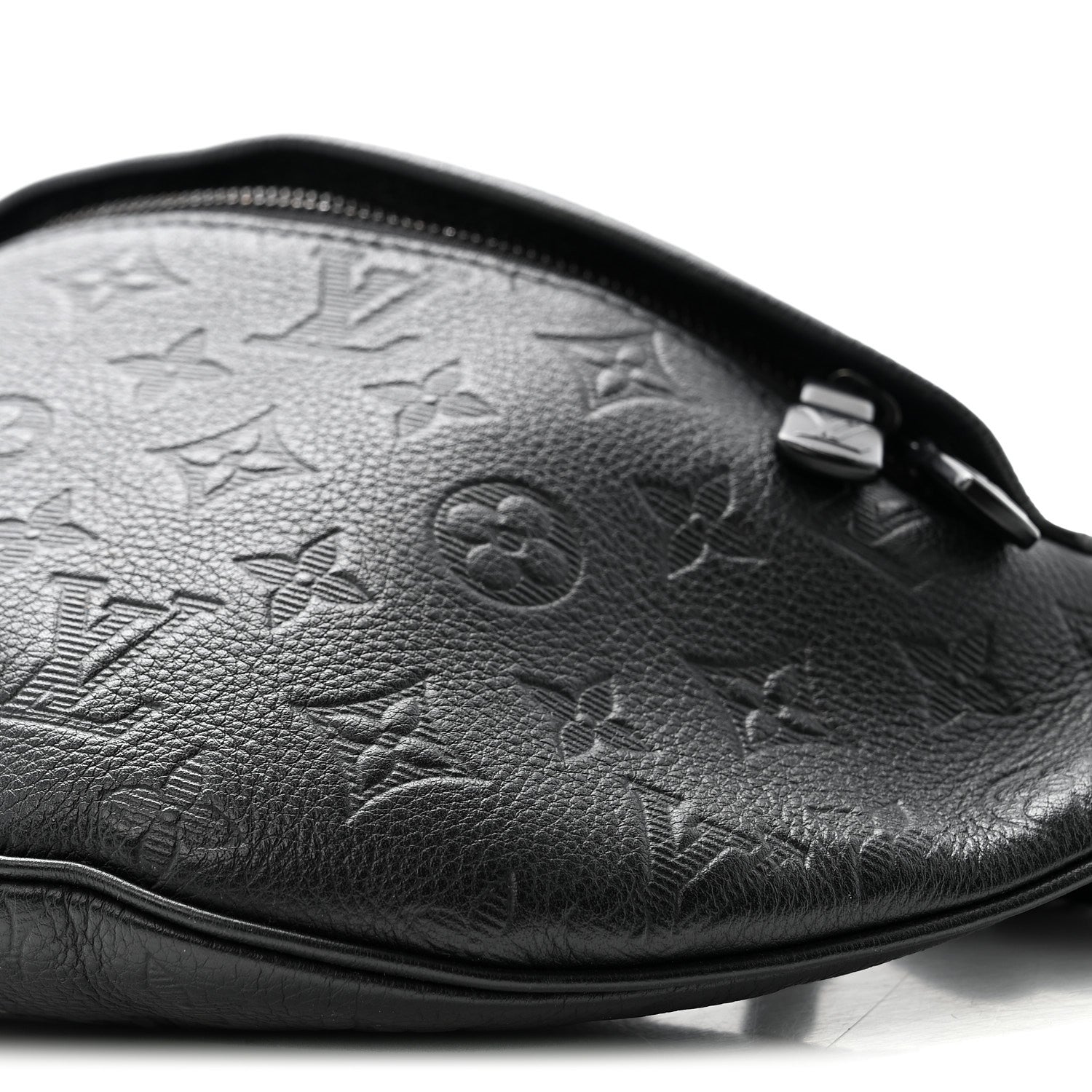 Louis Vuitton Calfskin Monogram Shadow Discovery Bumbag Black 9 of 10