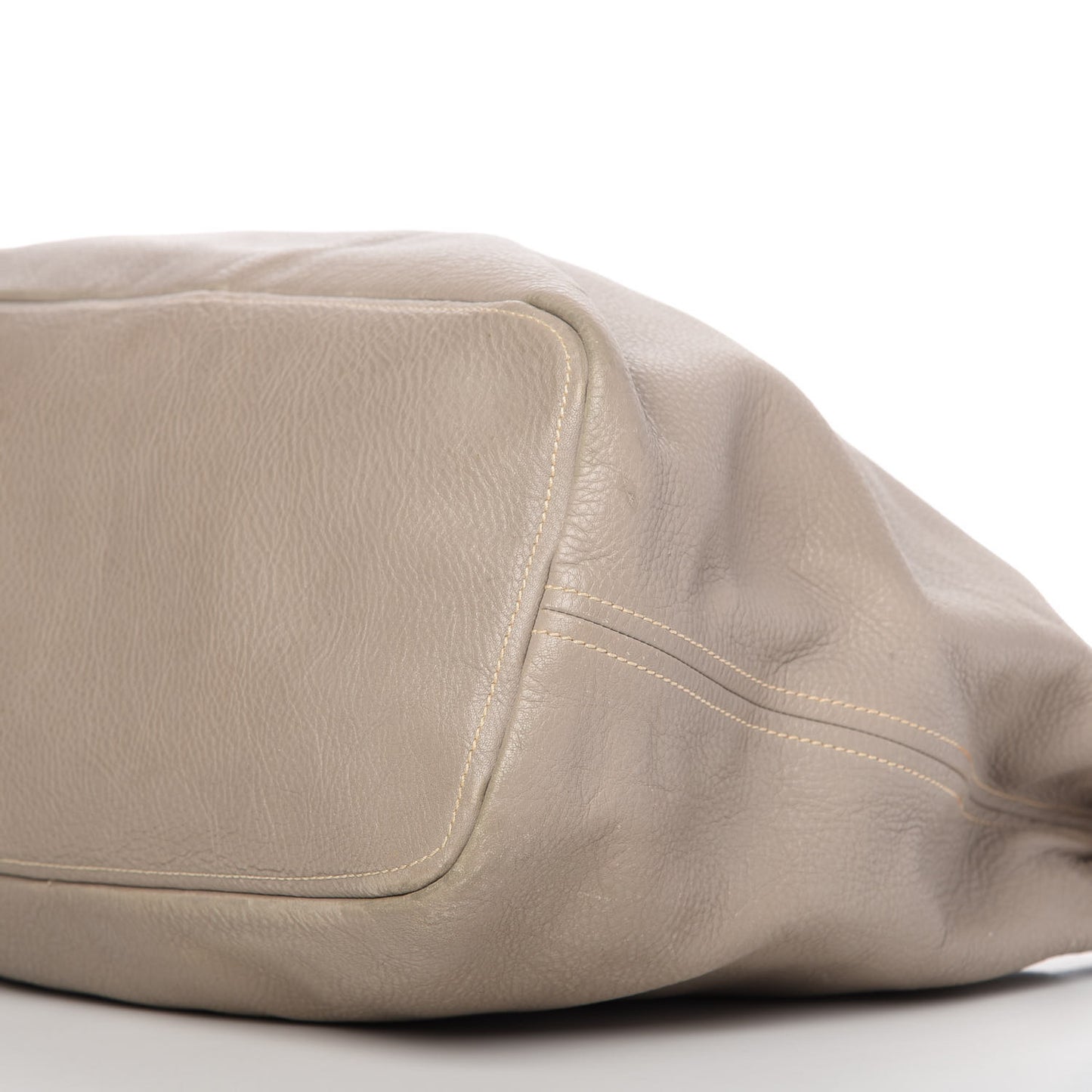 Vitello Daino Hobo Argilla
