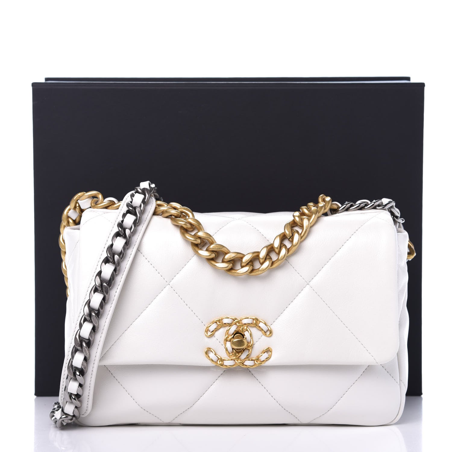 Chanel Goatskin Quilted Medium 19 Flap White 11 of 11