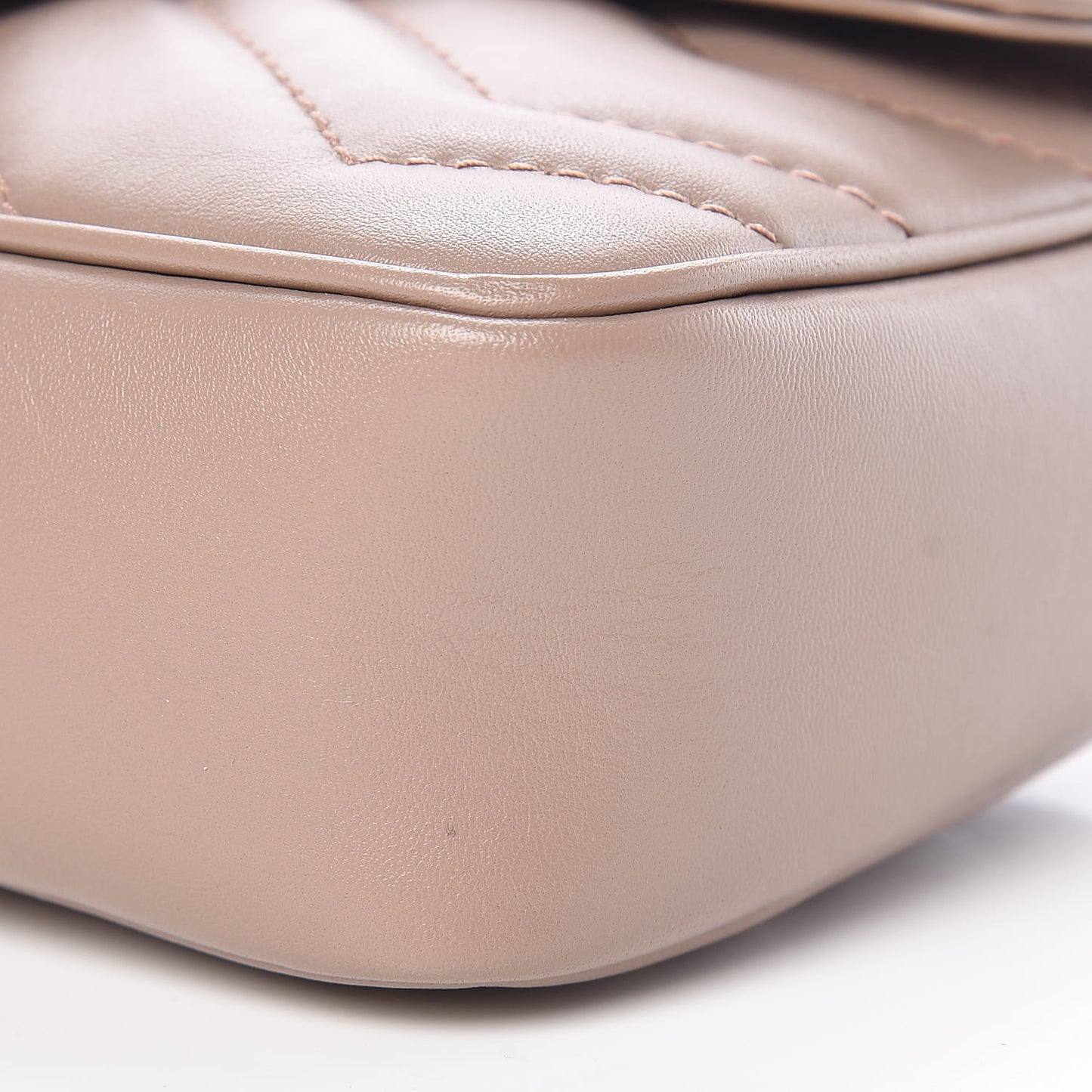 Calfskin Matelasse Super Mini GG Marmont Shoulder Bag Porcelain Rose
