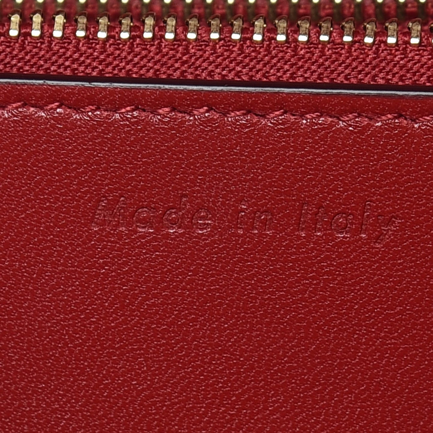 Box Calfskin Medium Classic Box Flap Bag Red