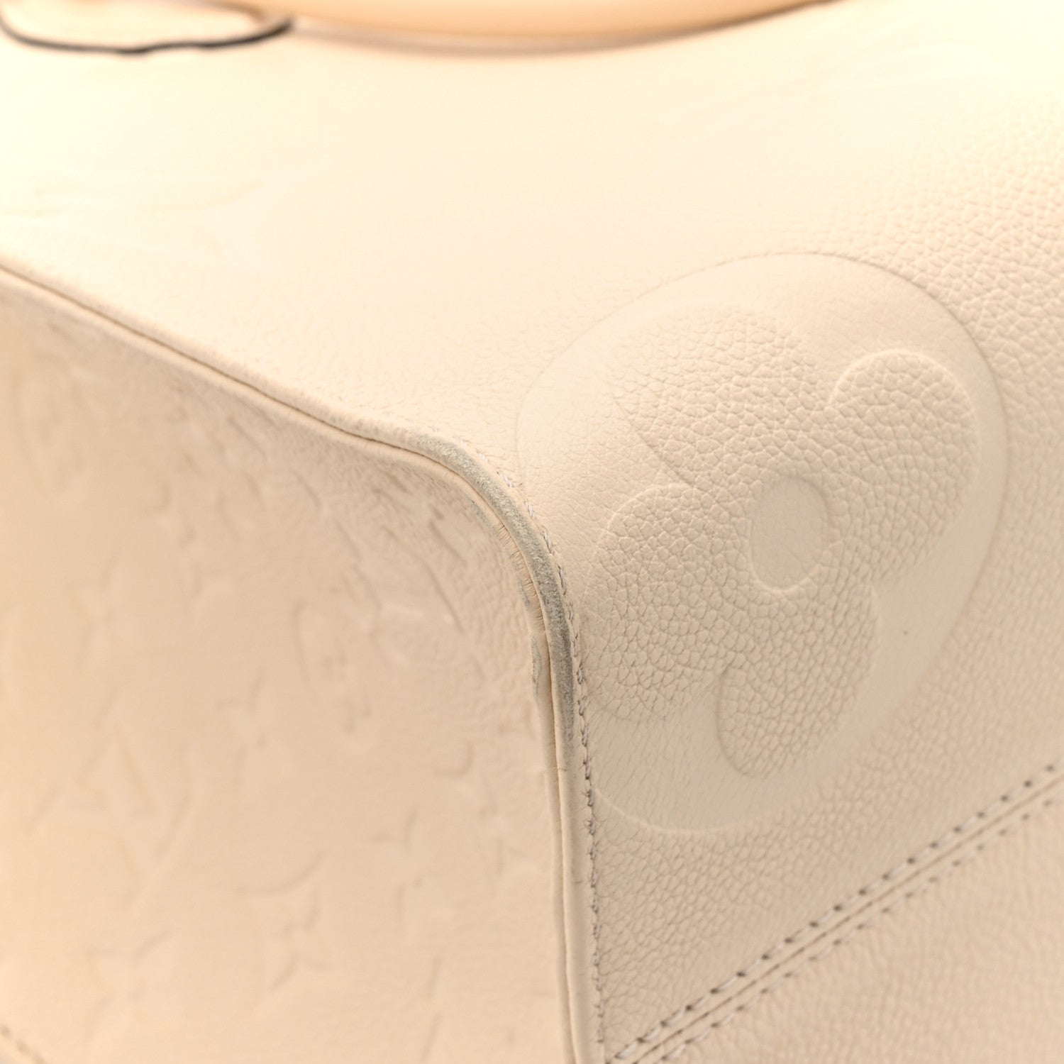 Louis Vuitton Empreinte Monogram Giant Onthego PM Cream Beige 12 of 17