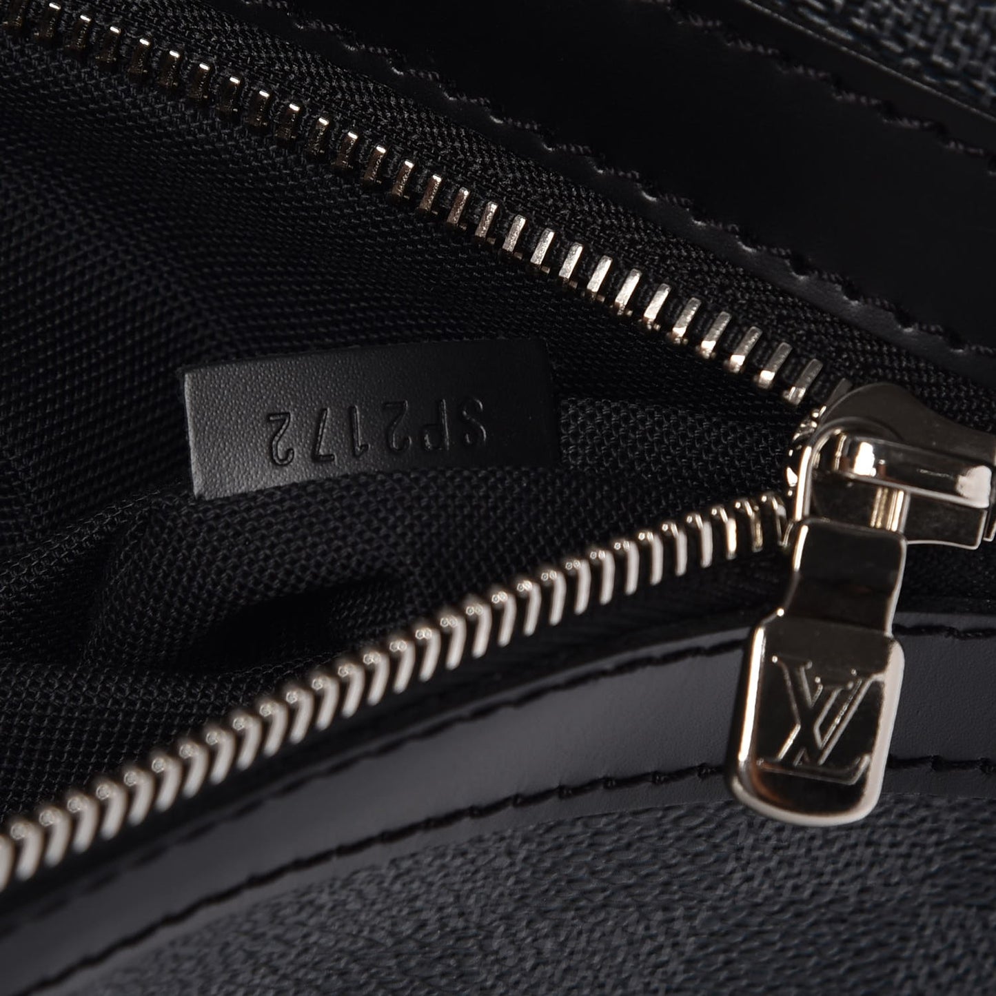 Damier Graphite Daniel GM