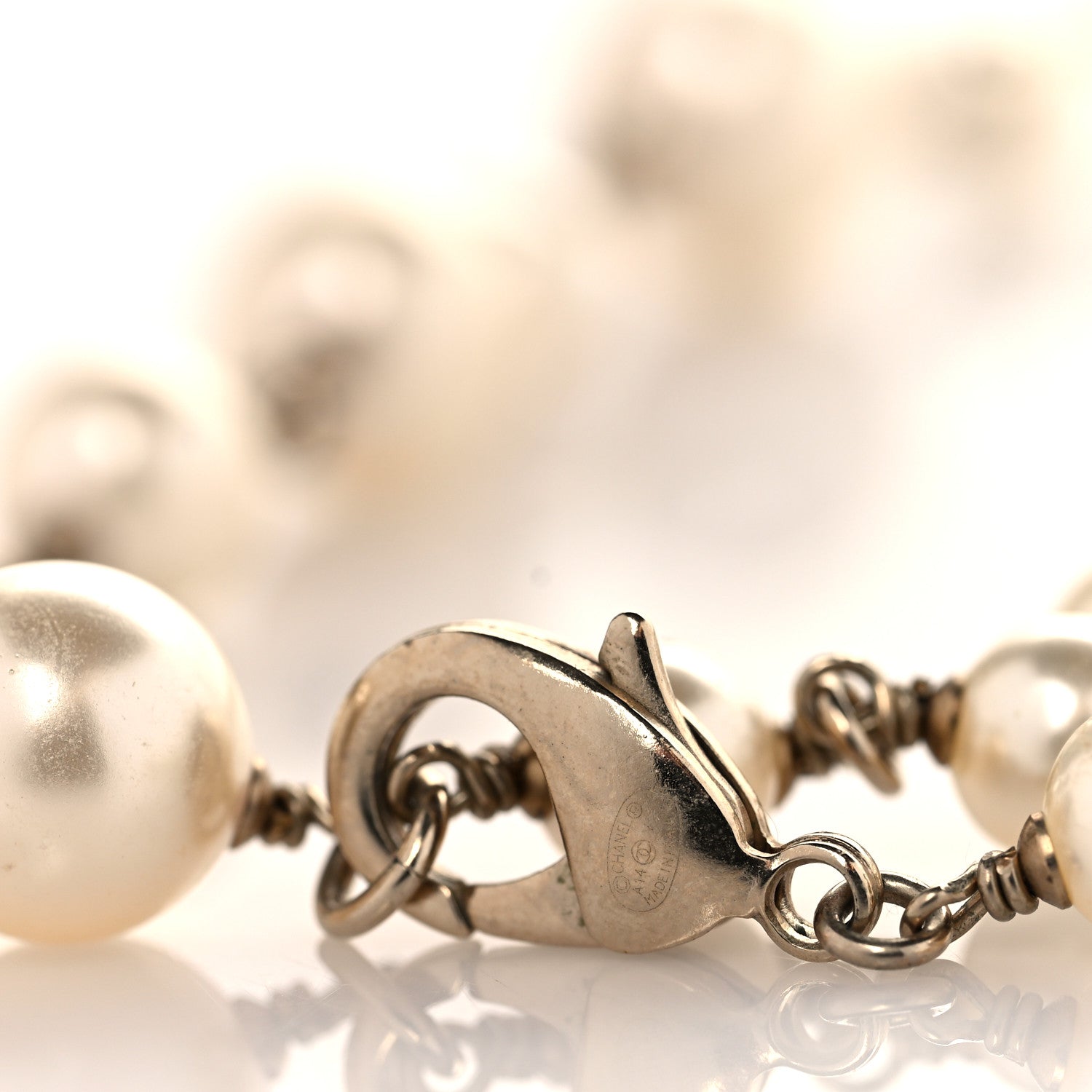 Chanel Pearl CC Long Necklace Gold 4 of 5