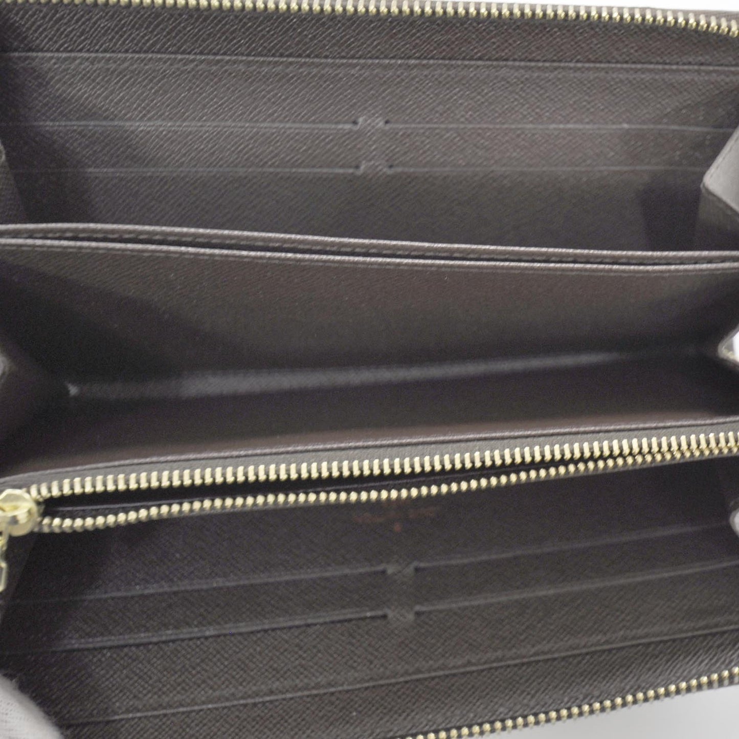 Damier Ebene Zippy Wallet