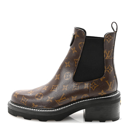Louis Vuitton Patent Monogram LV Beaubourg Ankle Boots 41 Black 1 of 9