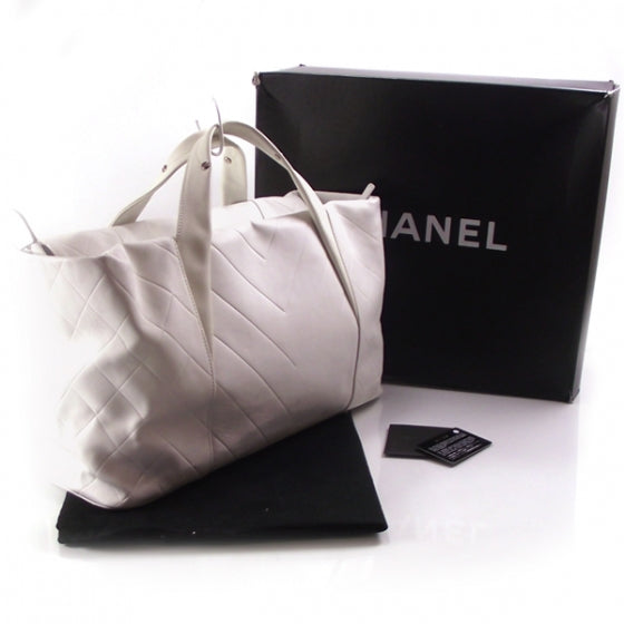 Chanel Leather Large Tote White 3 of 13