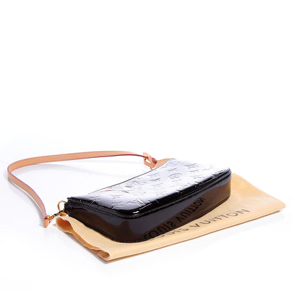 Louis Vuitton Vernis Pochette Accessories NM Amarante 4 of 7