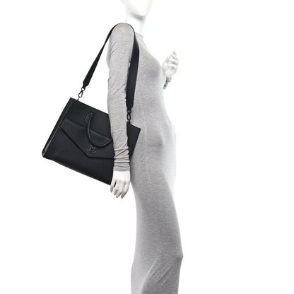 Louis Vuitton Soft Calfskin Lockme Tote MM Black 3 of 9